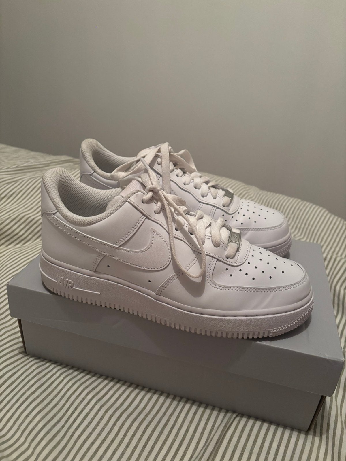 Nike air force 1, Ophalen of Verzenden, Zo goed als nieuw, Wit