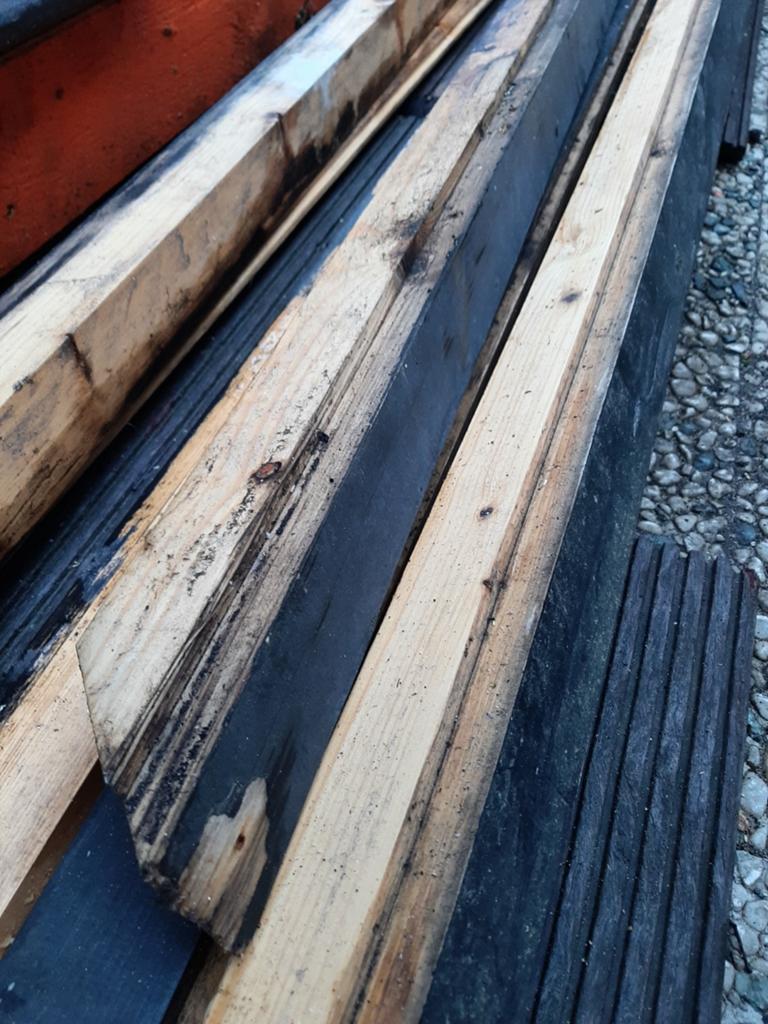 Blokhut fundering profielen hout - 13 meter, Gebruikt, Balk, Overige houtsoorten, Ophalen