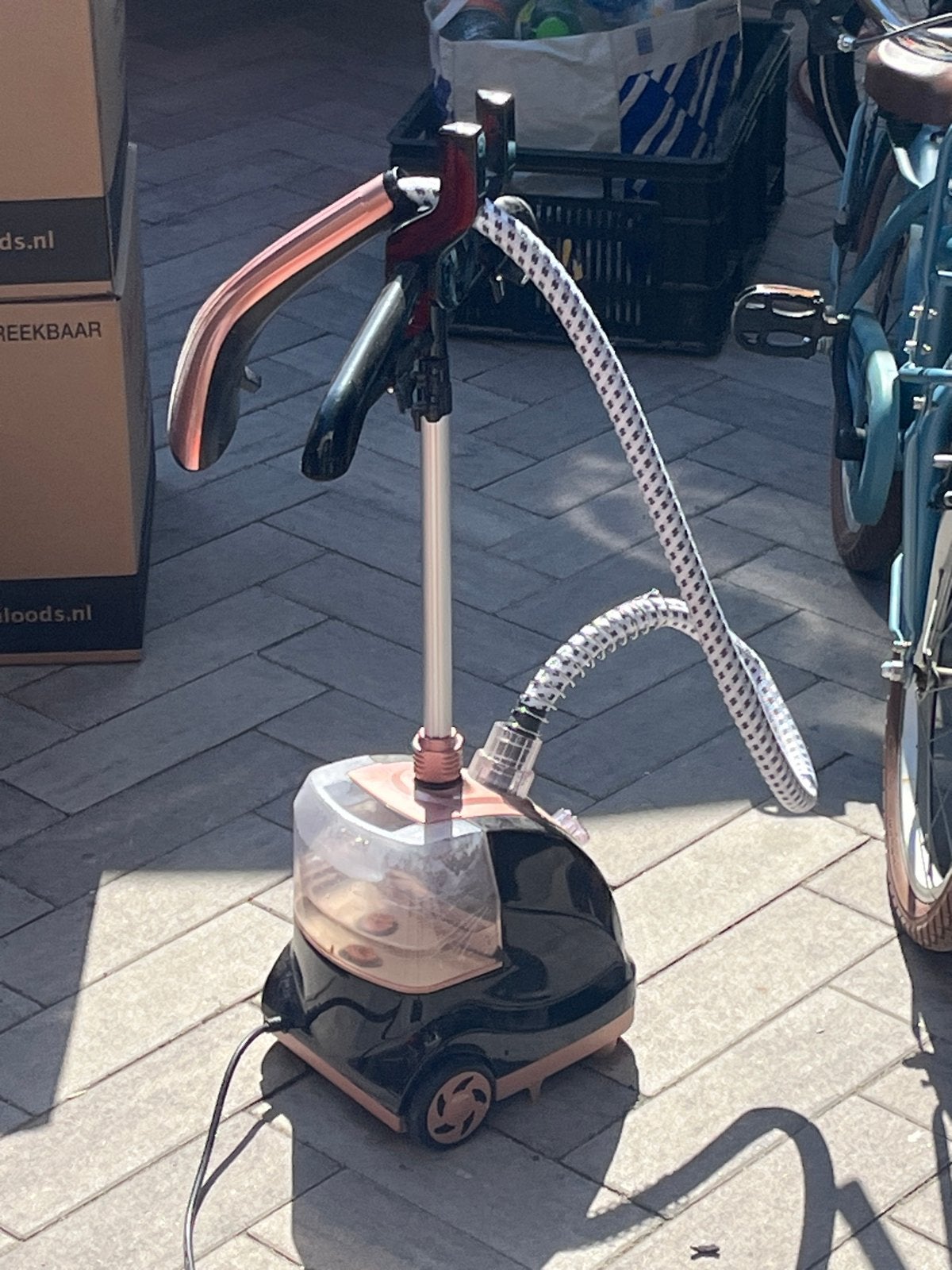 Kledingstomer - Zo goed als nieuw, Witgoed en Apparatuur, Stoomapparaten, Ophalen, Zo goed als nieuw, Kledingstomer