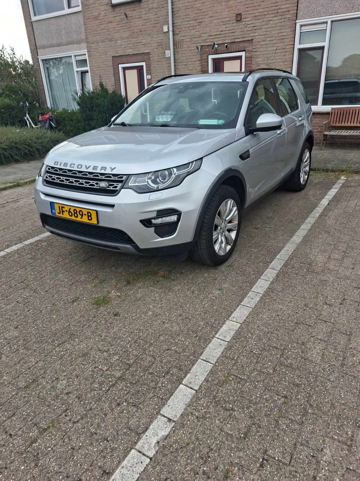 Land Rover Discovery Sport 2.0 TD4 2WD 2016 Grijs, Auto's, 1800 kg, Zwart, Navigatiesysteem, Discovery Sport
