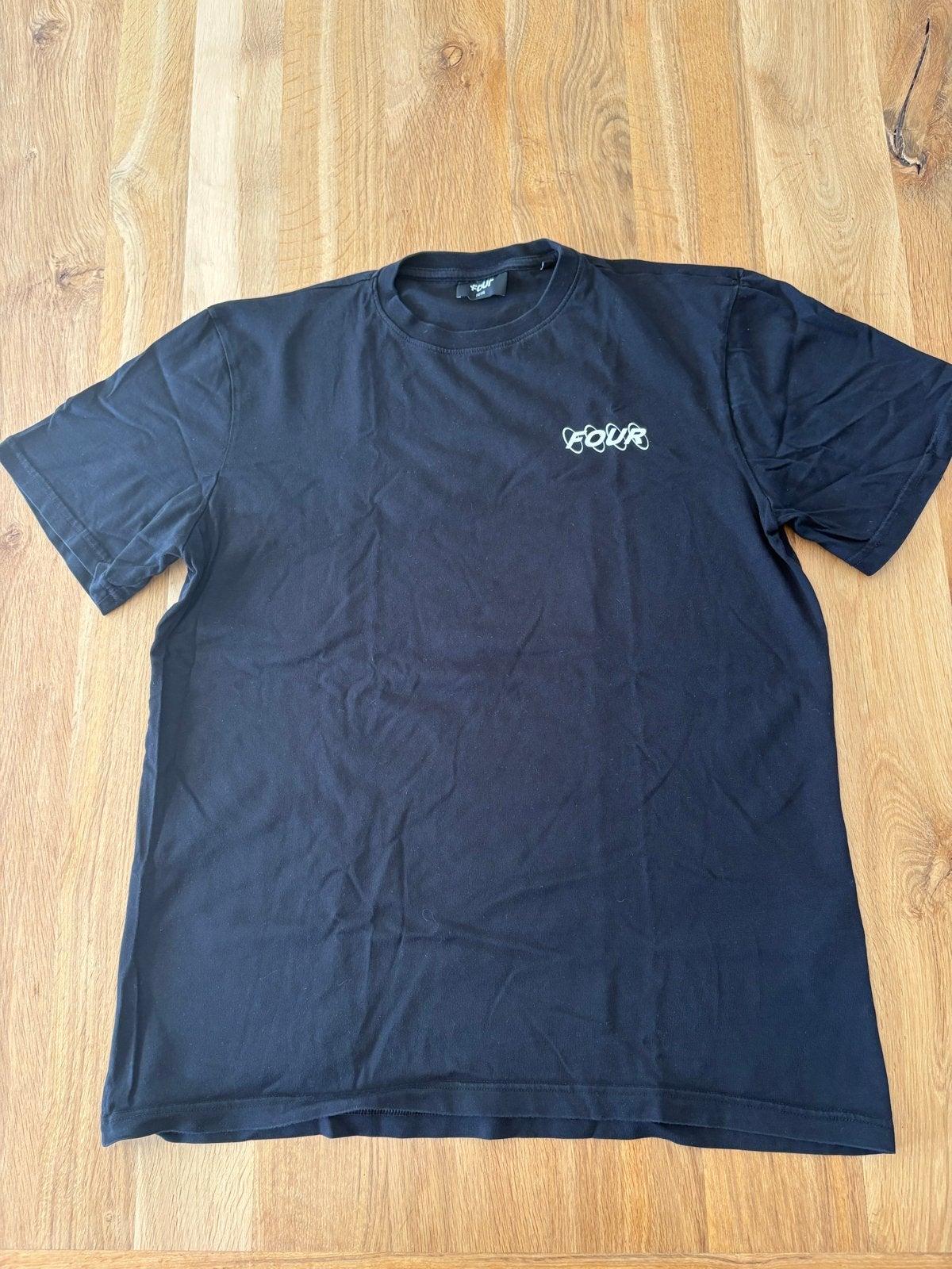 Zwart katoenen T-shirt Four - Maat 16 jaar, Ophalen of Verzenden, Gebruikt, Jongen of Meisje, Shirt of Longsleeve