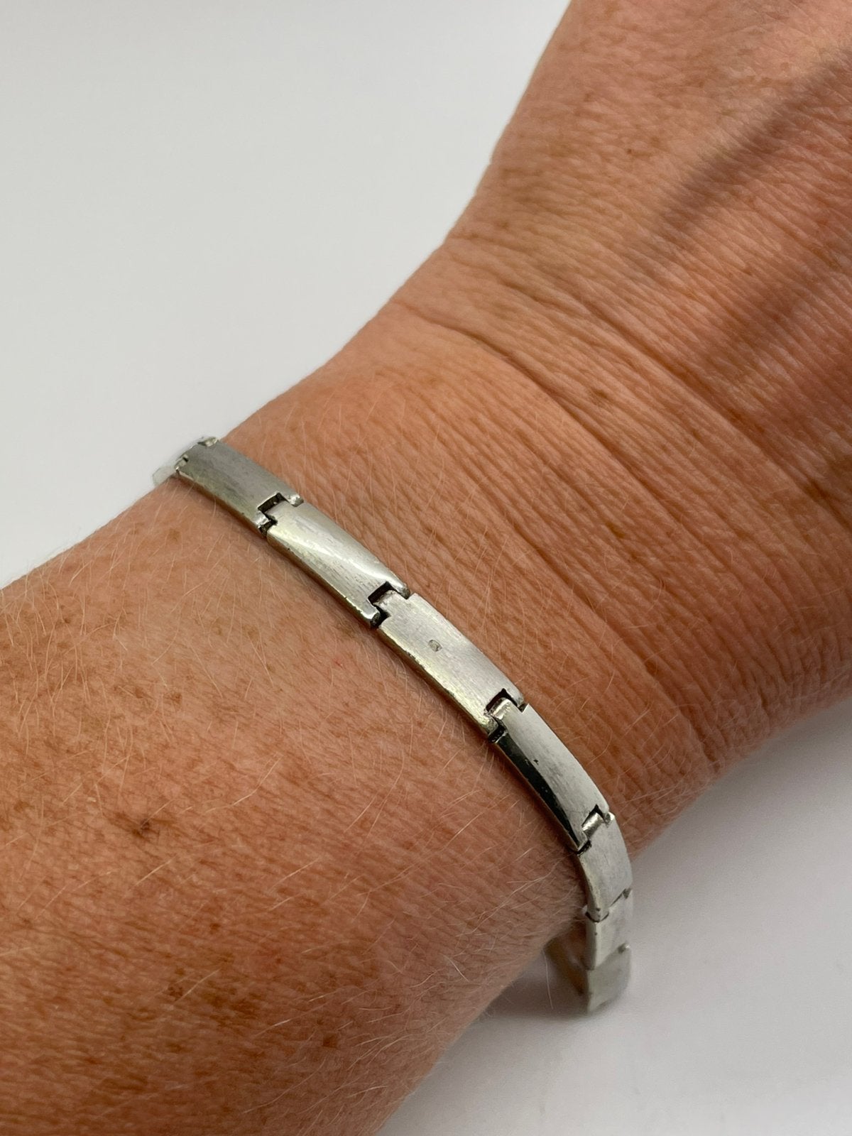 E324 Prachtige zilveren armband modernist, Sieraden, Tassen en Uiterlijk, Ophalen of Verzenden, X, Zilver, Zilver