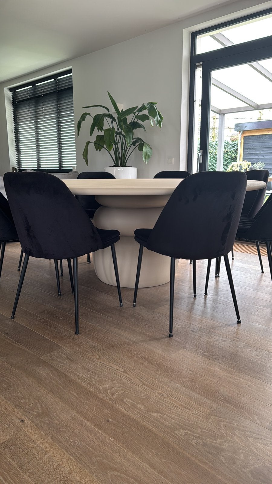 8x Eetkamerstoel velours zwart, Huis en Inrichting, Stoelen, Ophalen, Zo goed als nieuw, Zwart