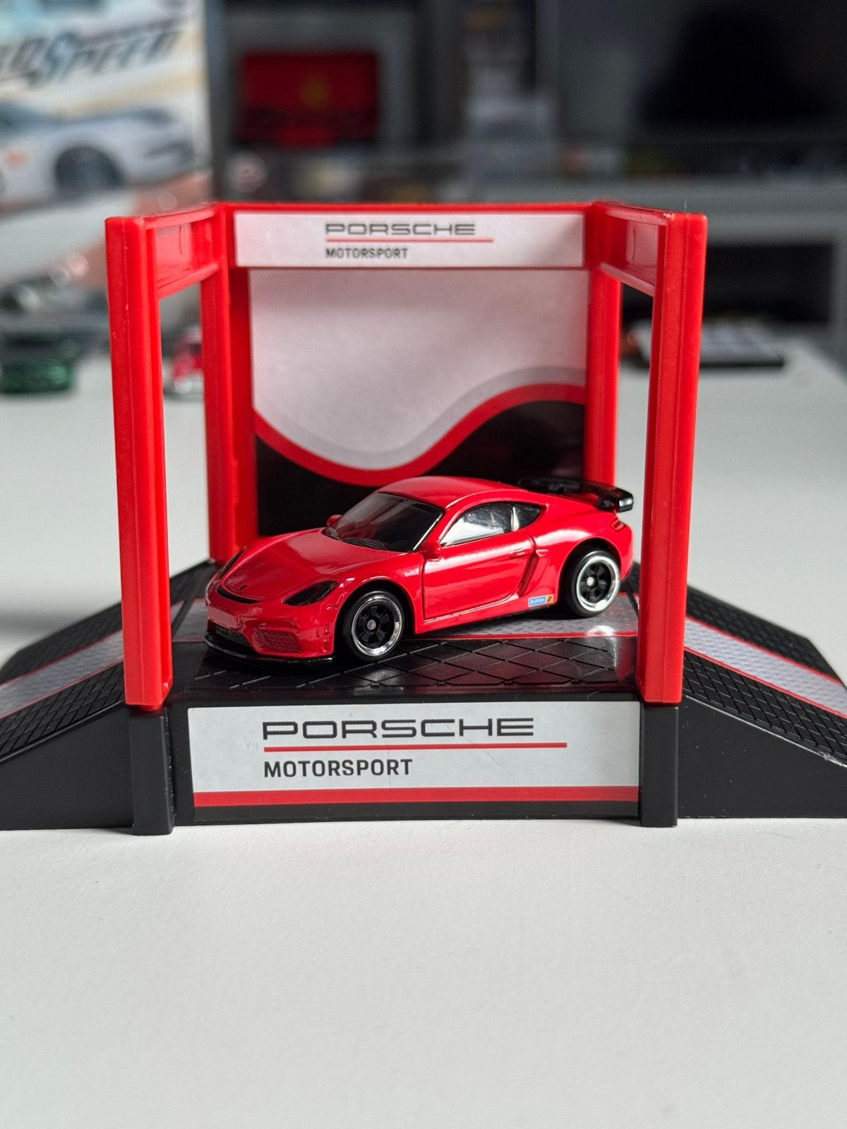 Hot Wheels Porsche Cayman GT4, Ophalen of Verzenden, Zo goed als nieuw