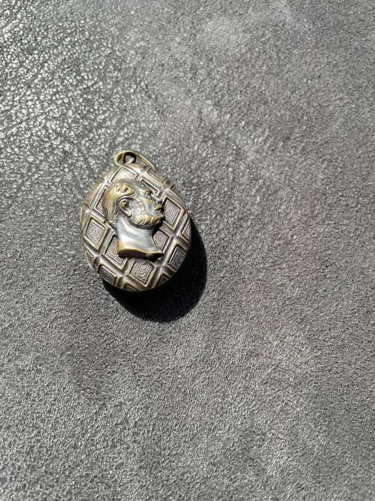 Medaillon 1871, Ophalen of Verzenden, Zo goed als nieuw, Zilver, Overige merken
