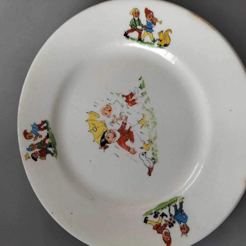 Vintage Regout Maastricht kinderbordje met kabouters, Huis en Inrichting, Ophalen of Verzenden