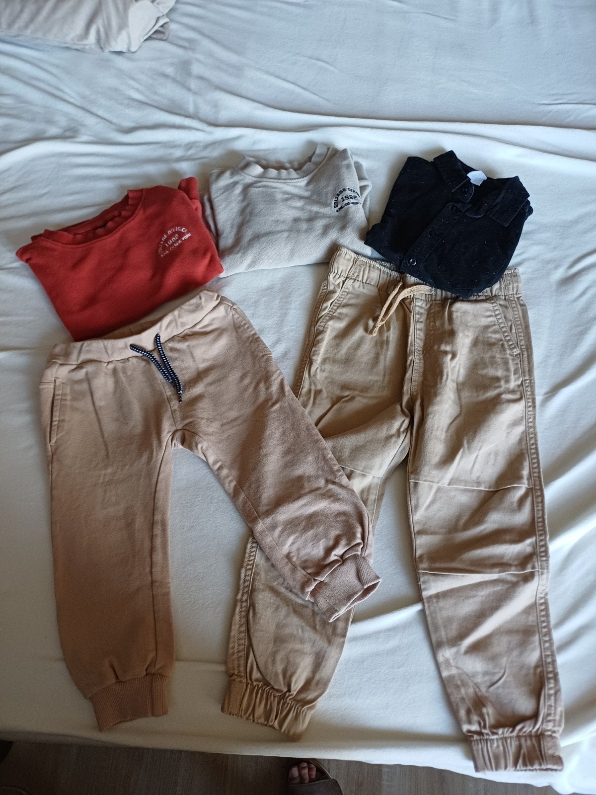 Kledingpakket maat 98-104 (Wibra, Dirkje, Hema), Ophalen of Verzenden, Zo goed als nieuw