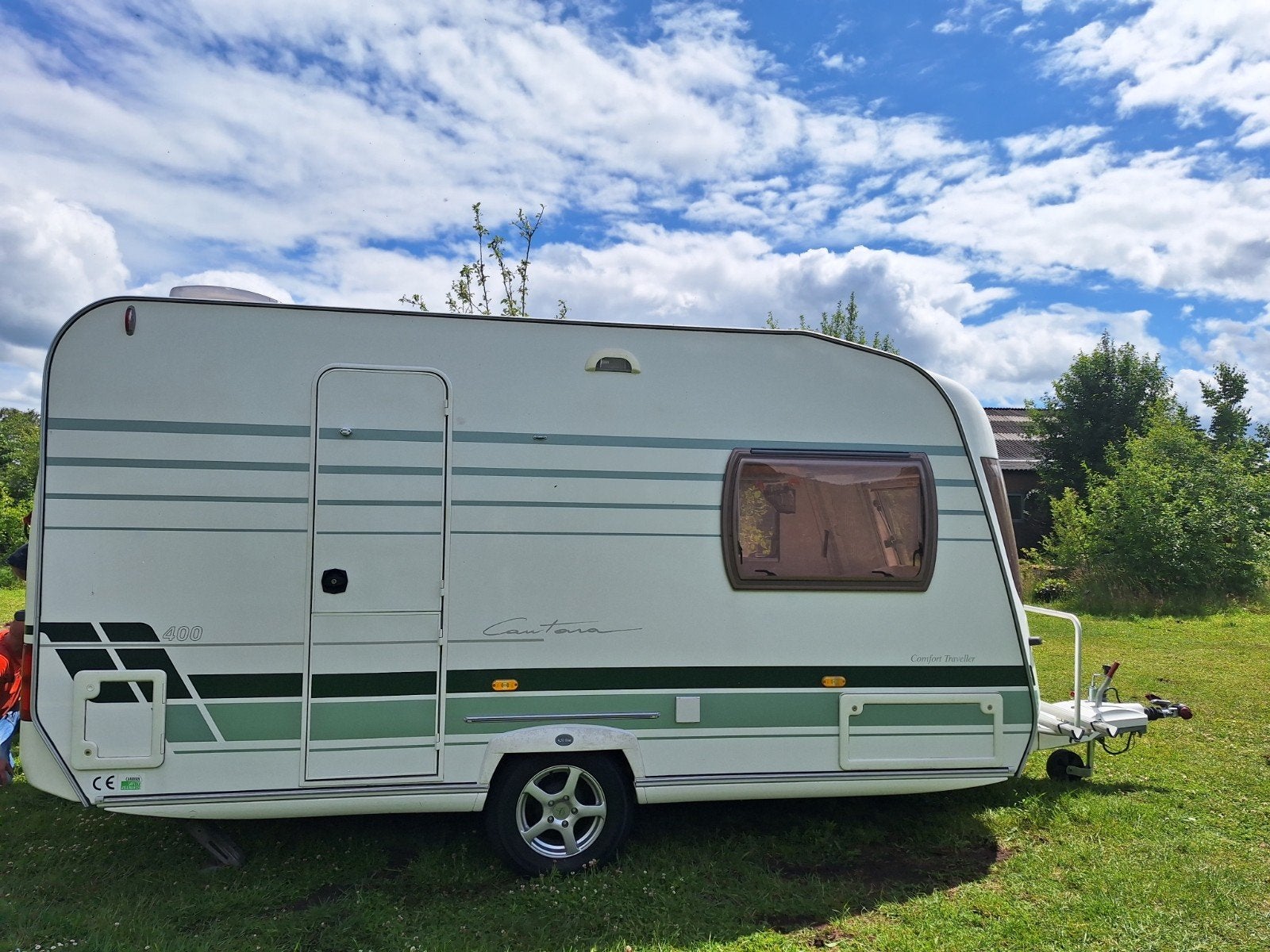 Chateau Cantara 400 caravan, Tot en met 2, 750 - 1000 kg, Particulier, Kachel