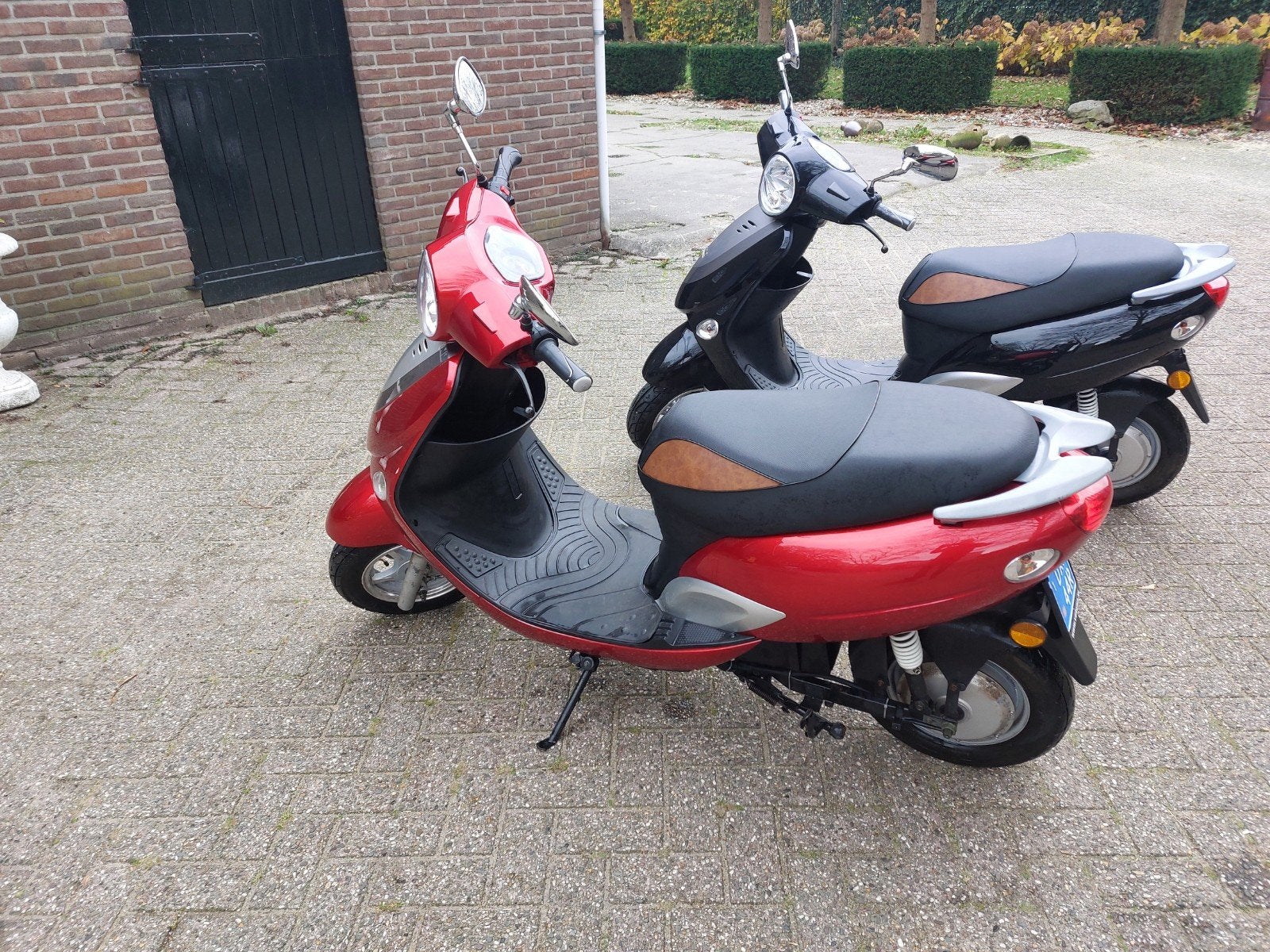 Elektrische Scooter - Rood met diverse onderdelen, Fietsen en Brommers, Snorfietsen en Snorscooters, Gebruikt, Elektrisch, Ophalen
