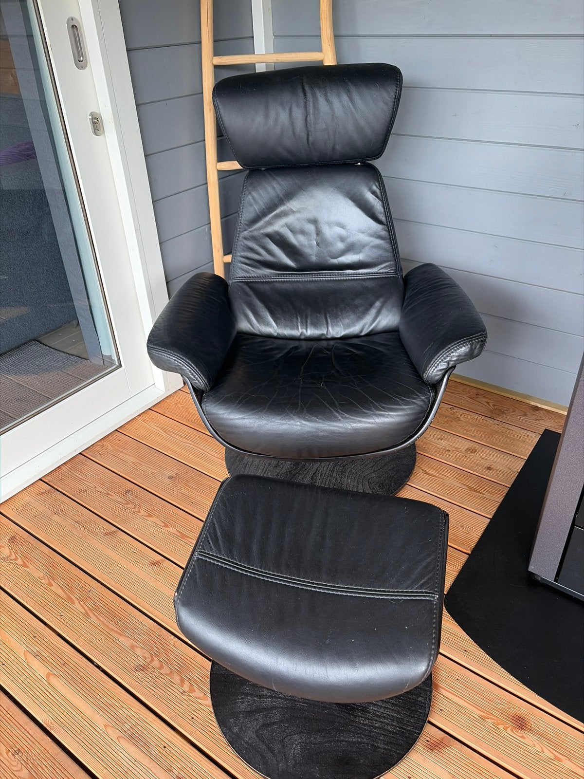 Leren draaibare relaxstoel met hocker, Ophalen, Gebruikt, Leer, 75 tot 100 cm