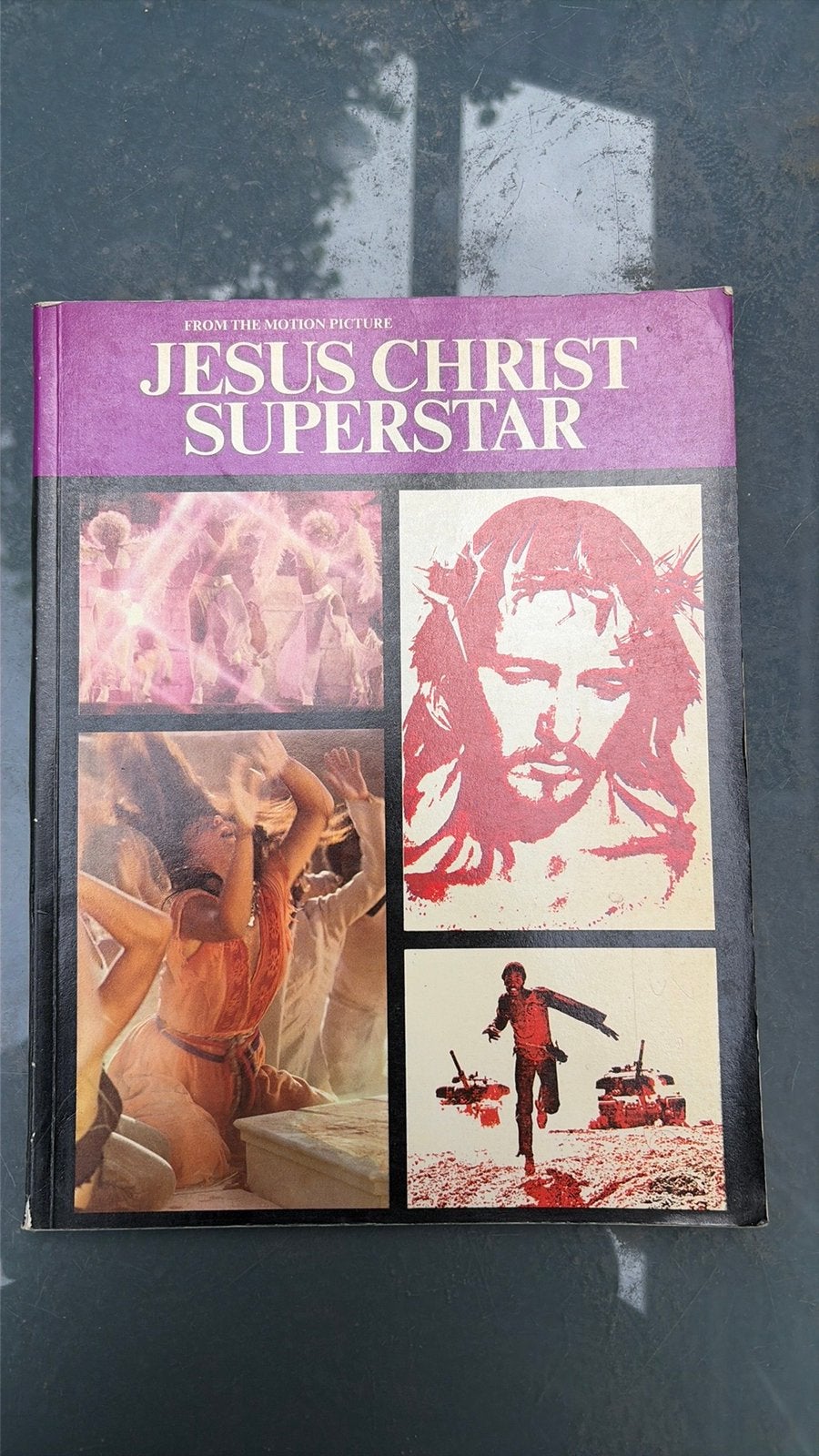 Boek van de film jesus christ superstar, Ophalen of Verzenden, Zo goed als nieuw