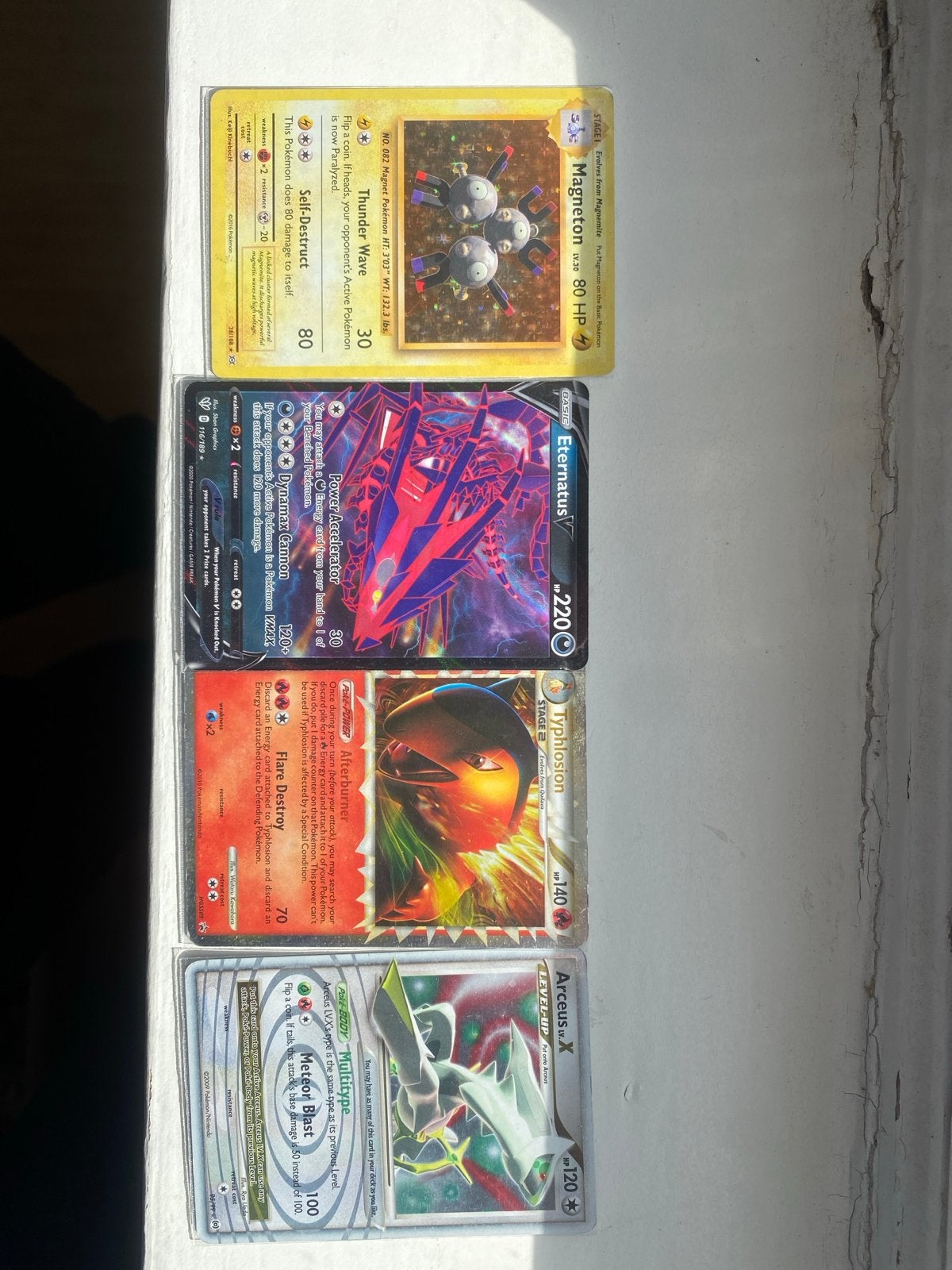 Pokémon kaarten: Magnezone, Eternatus V, Typhlosion, Arceus, Ophalen of Verzenden, Gebruikt, Meerdere kaarten