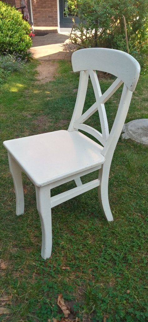 GRATIS: Witte houten stoelen 4 stuks, Ophalen, Gebruikt, Wit, Vier
