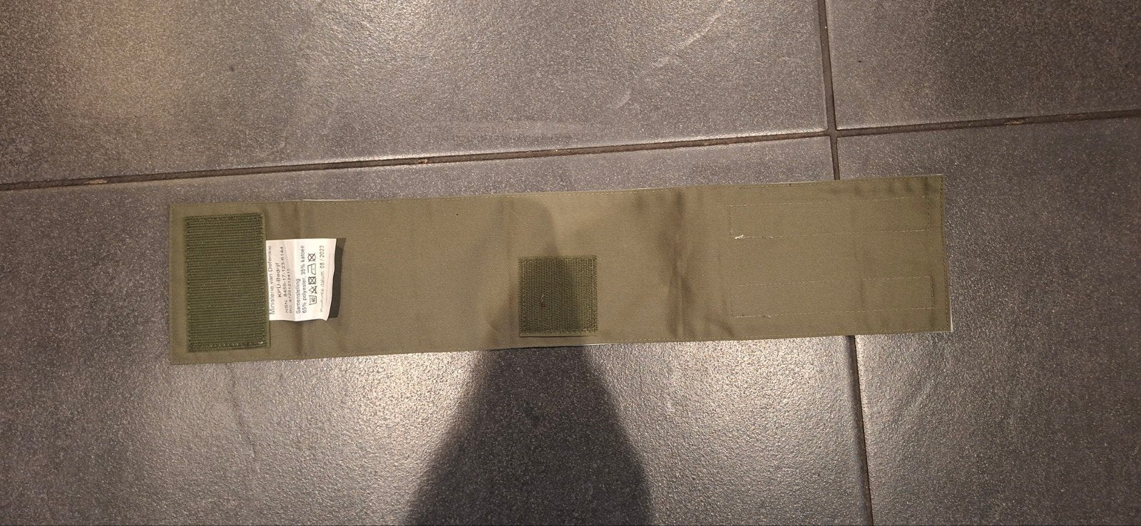 originele reflecterende armband (hi-vis safety band) defensi, Ophalen of Verzenden, Landmacht, Nederland, Embleem of Badge
