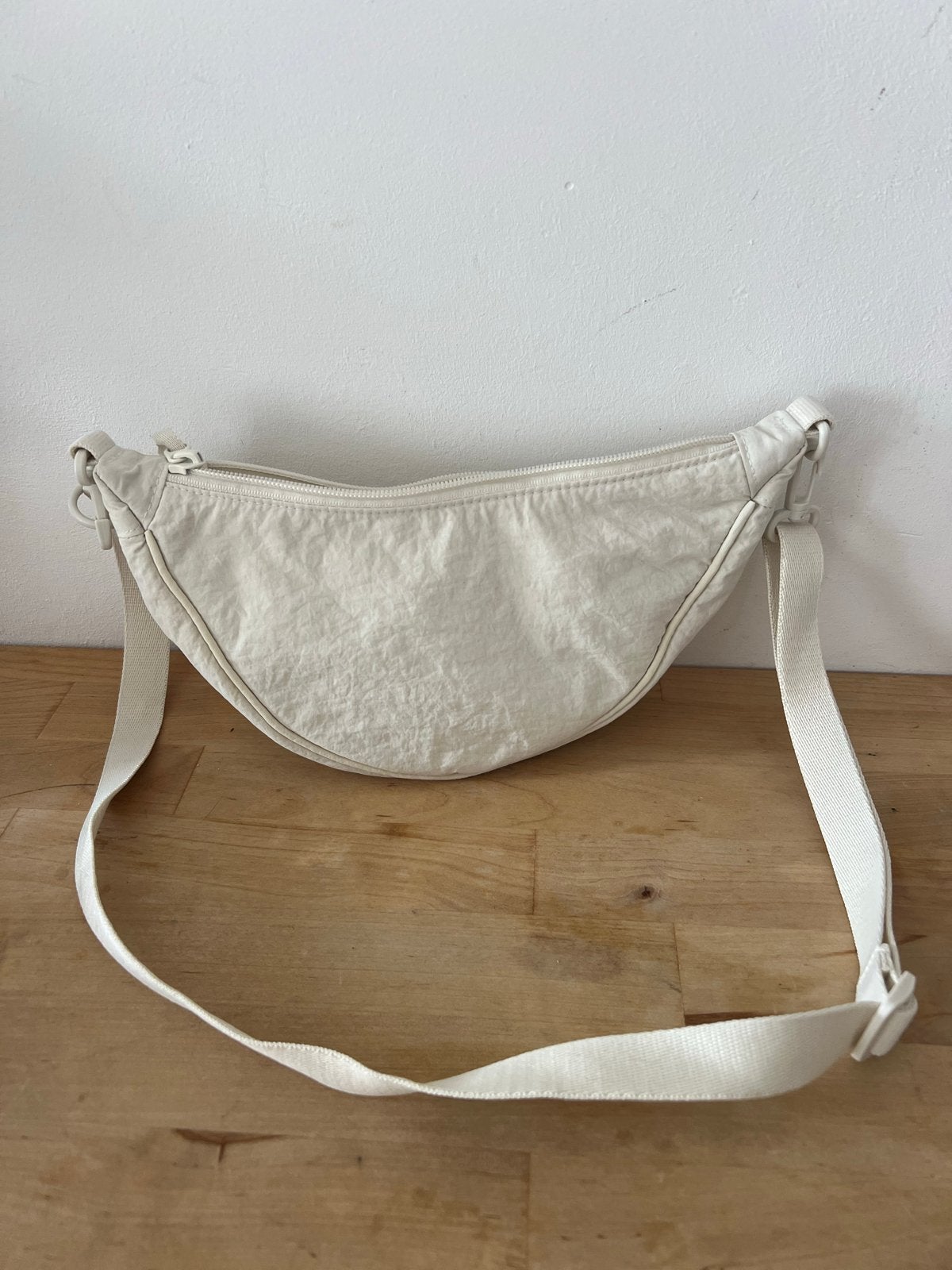 Uniqlo small crossbody tas, Ophalen, Zo goed als nieuw, Beige, Overige merken