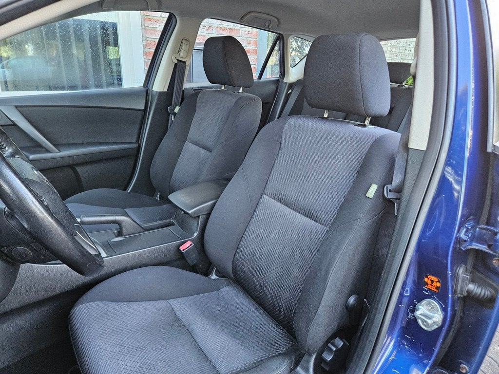 Mazda 3 1.6 TS Plus Airco! Cruise Control! NAP! Nieuwe Apk!, Voorwielaandrijving, Gebruikt, 4 cilinders, Blauw