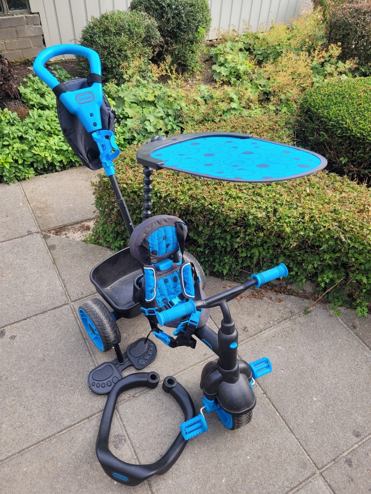 Little Tikes 4-in-1 Driewieler met stuurbaar duwstang, Ophalen, Duwstang, Gebruikt, Little Tikes