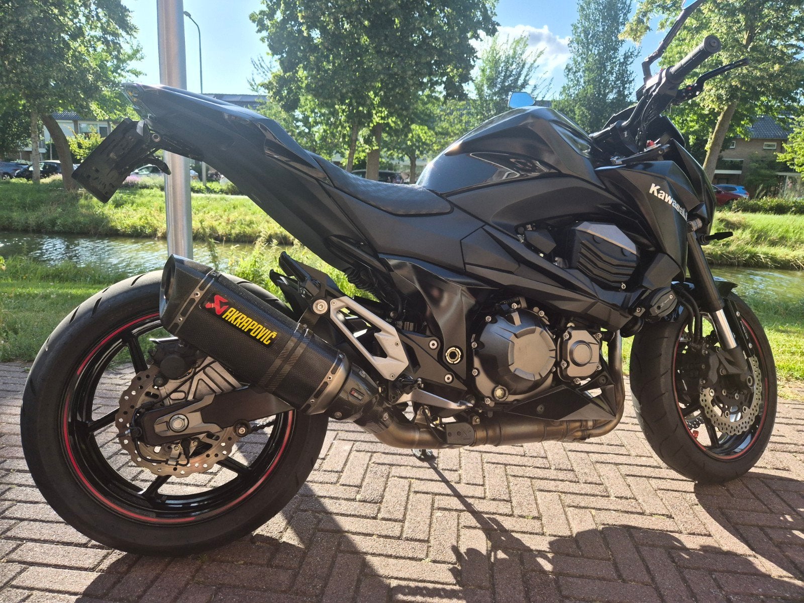 Kawasaki Z800 - Naked Bike met Akrapovic uitlaat, Motoren, Motoren | Kawasaki, Particulier, Naked bike