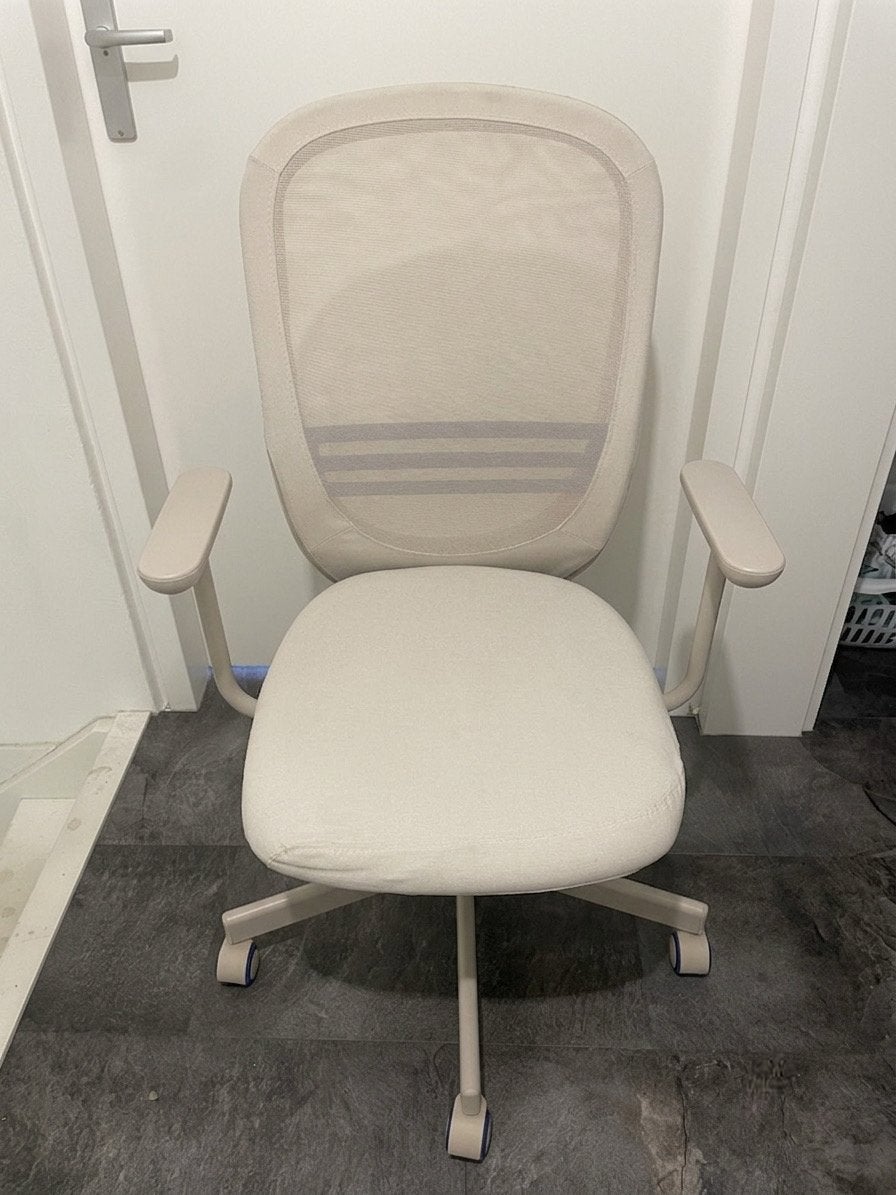 IKEA FLINTAN Office Chair with Armrests (Beige) - Eindhoven, Huis en Inrichting, Bureaustoelen, Ophalen of Verzenden, Zo goed als nieuw