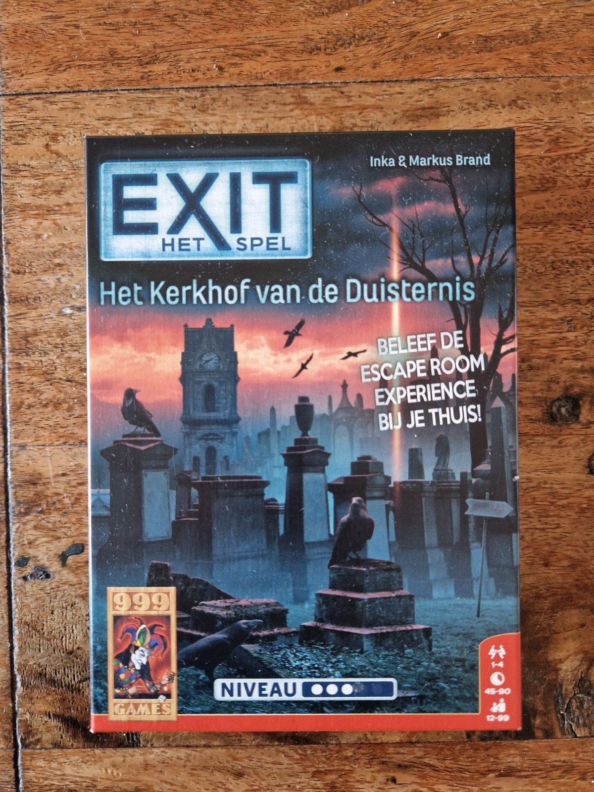 EXIT Het Kerkhof van de Duisternis - Escape Room Spel, Een of twee spelers, Ophalen of Verzenden, Zo goed als nieuw, 999 Games