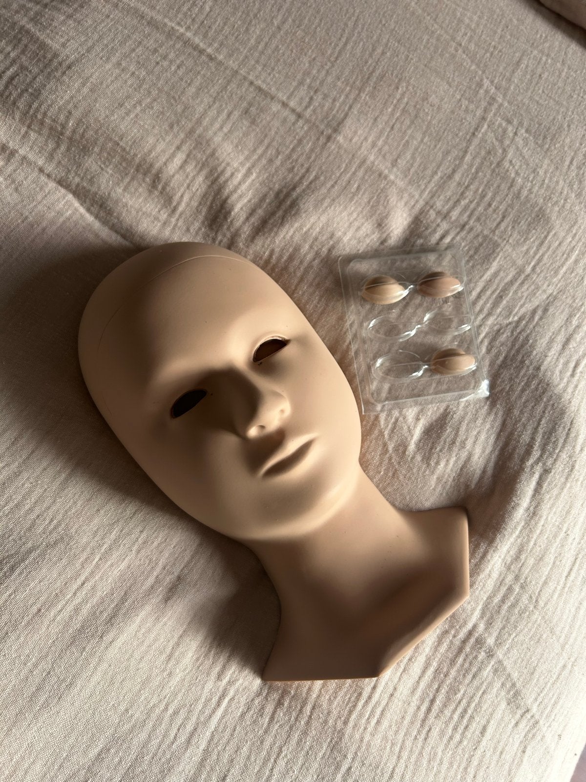 Oefenhoofd wimperextensions, Ophalen, Zo goed als nieuw
