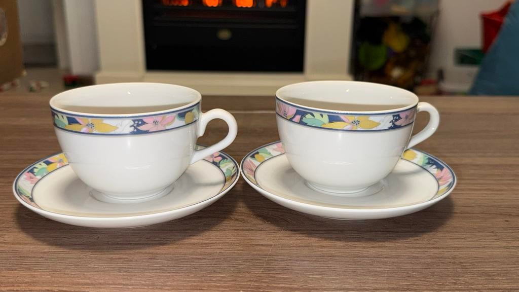 Duo de Tasses et Sous-tasses Fantina, Gebruikt, Ophalen of Verzenden, Overige stijlen, Kop(pen) en/of Schotel(s)