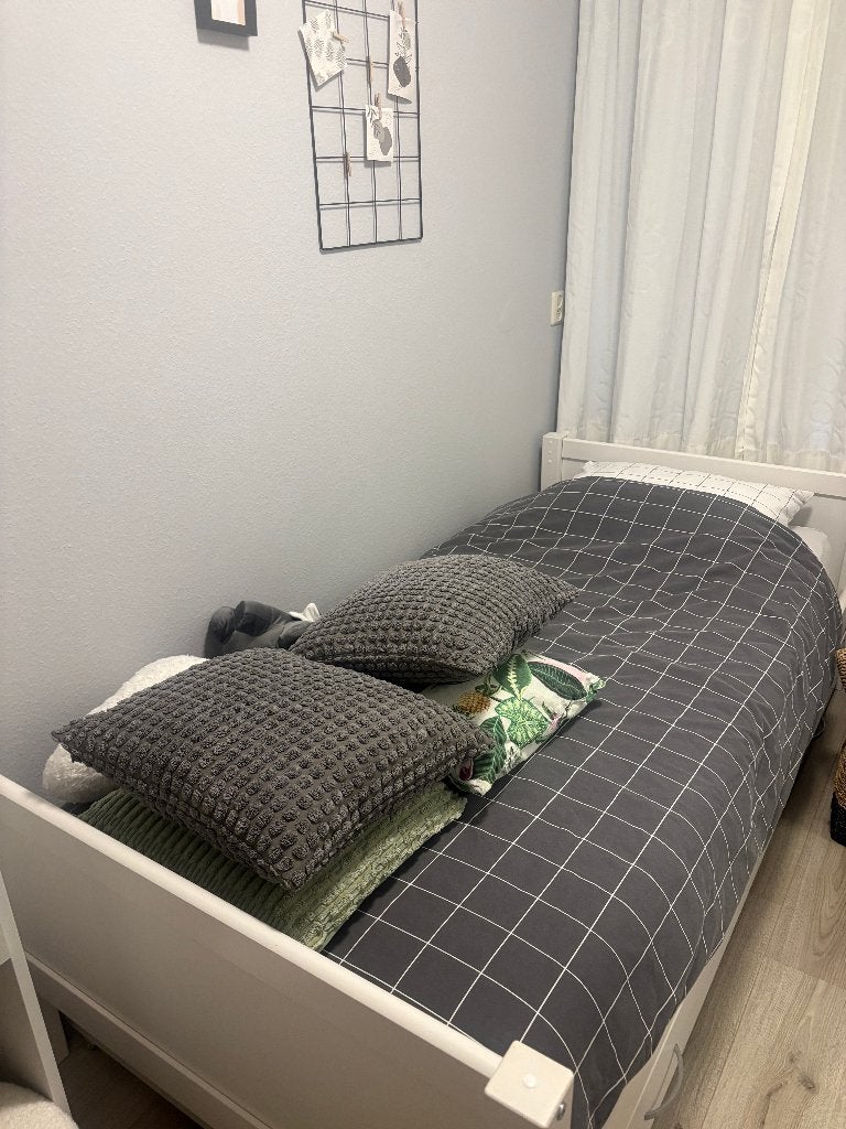 Te koop; stapelbed wit, Ophalen, 90 cm, Eenpersoons, Zo goed als nieuw