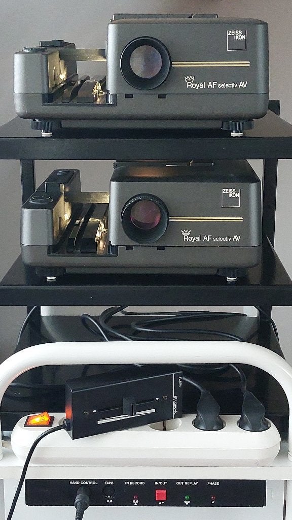 ZEISS IKON DIAPROJECTOREN, ALS SET MET OVERVLOEI-APPARAAT, Ophalen, Gebruikt, Met scherm