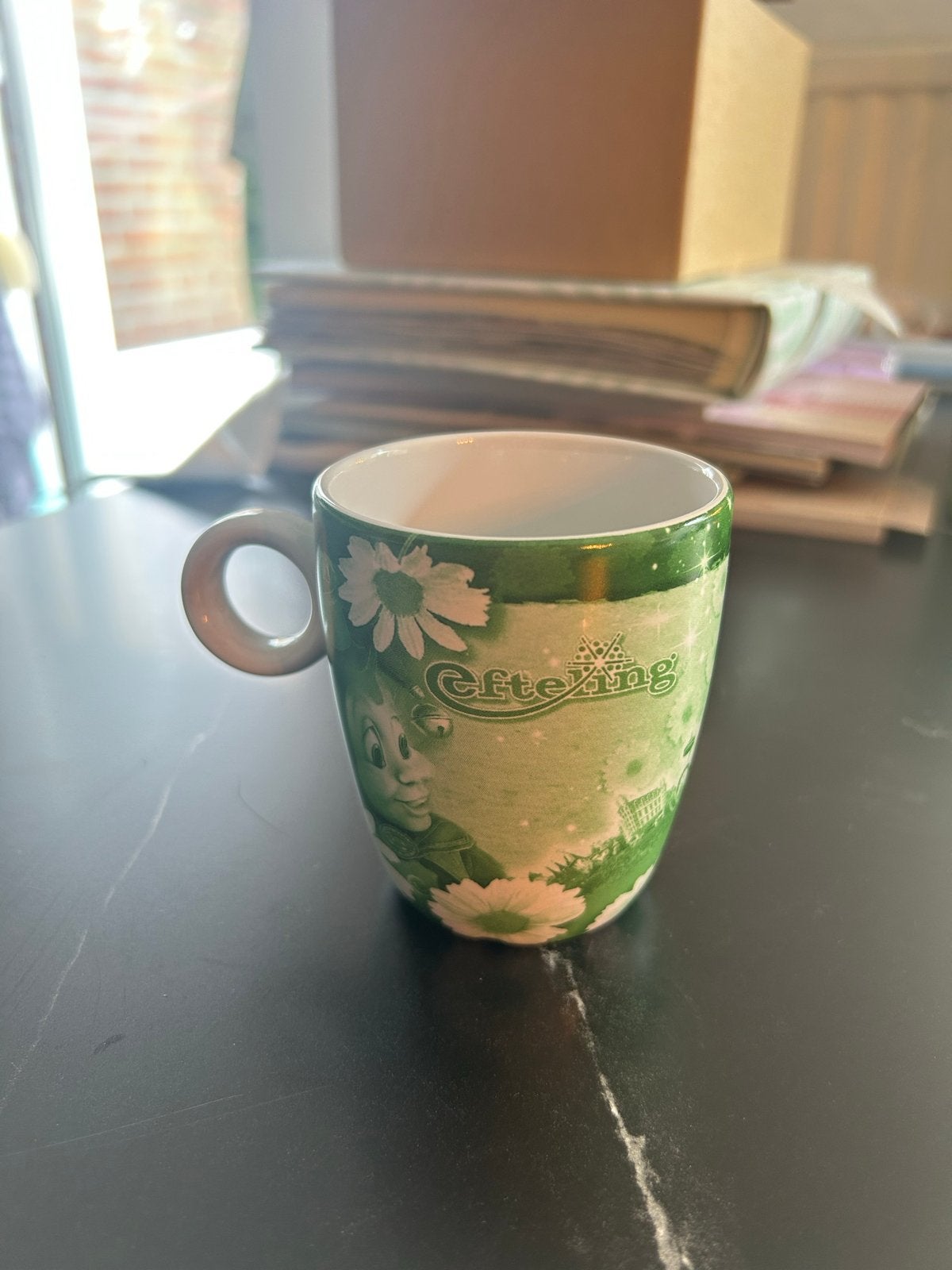 Efteling mok met elfje en bloemen, Verzamelen, Ophalen of Verzenden, Gebruikt, Gebruiksvoorwerp