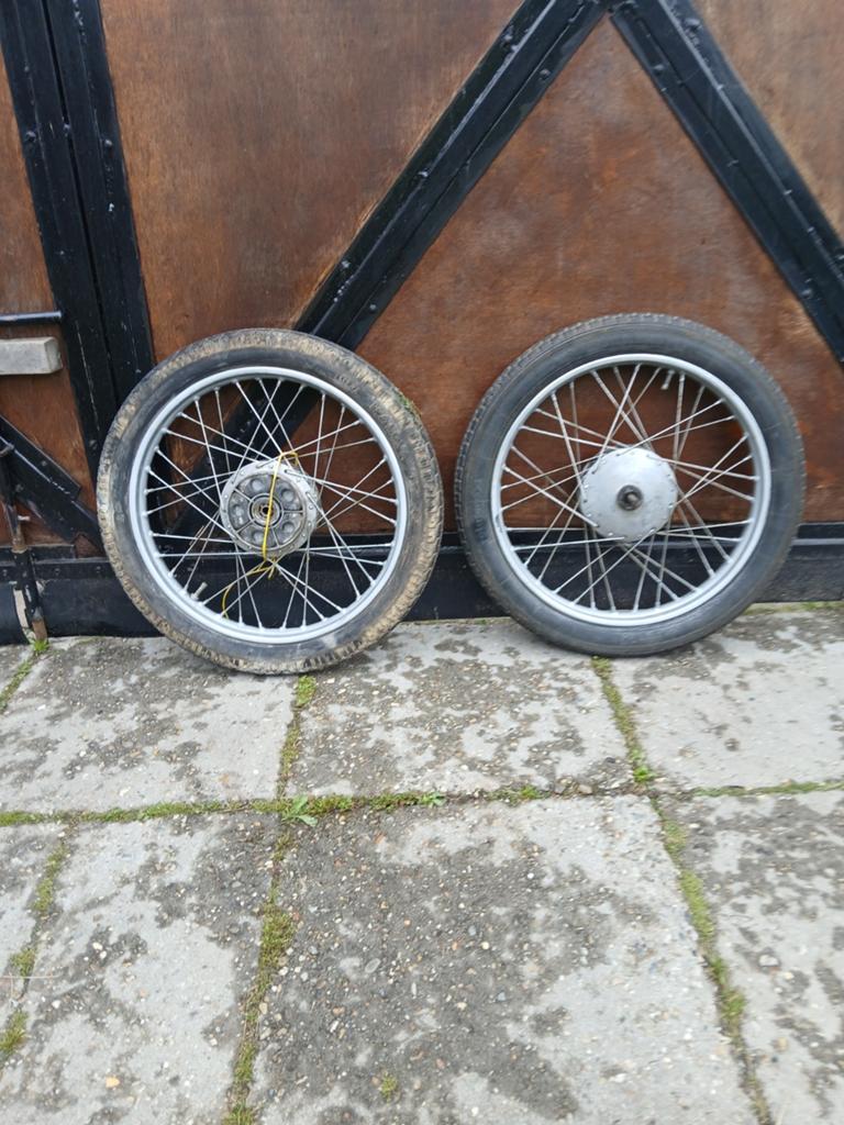 Kreidler voor en achter wiel met banden 17, Ophalen of Verzenden, Gebruikt, Overige typen
