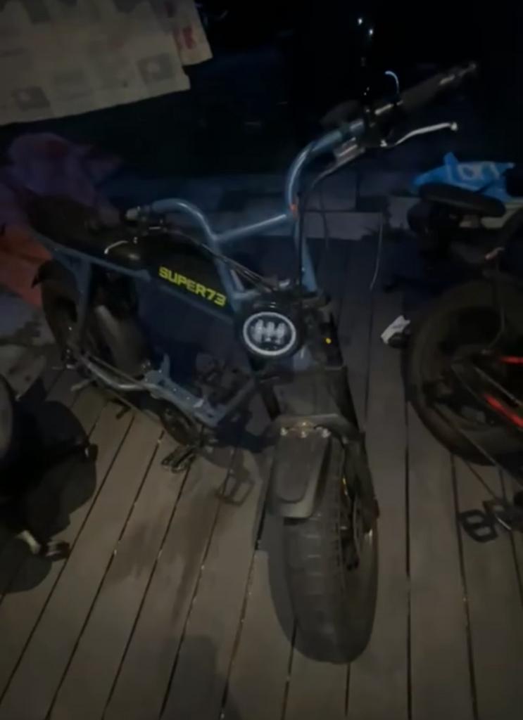 Super 73 S2 met kapotte accu, Fietsen en Brommers, Fietsen | Tandems, Ophalen of Verzenden, Zo goed als nieuw
