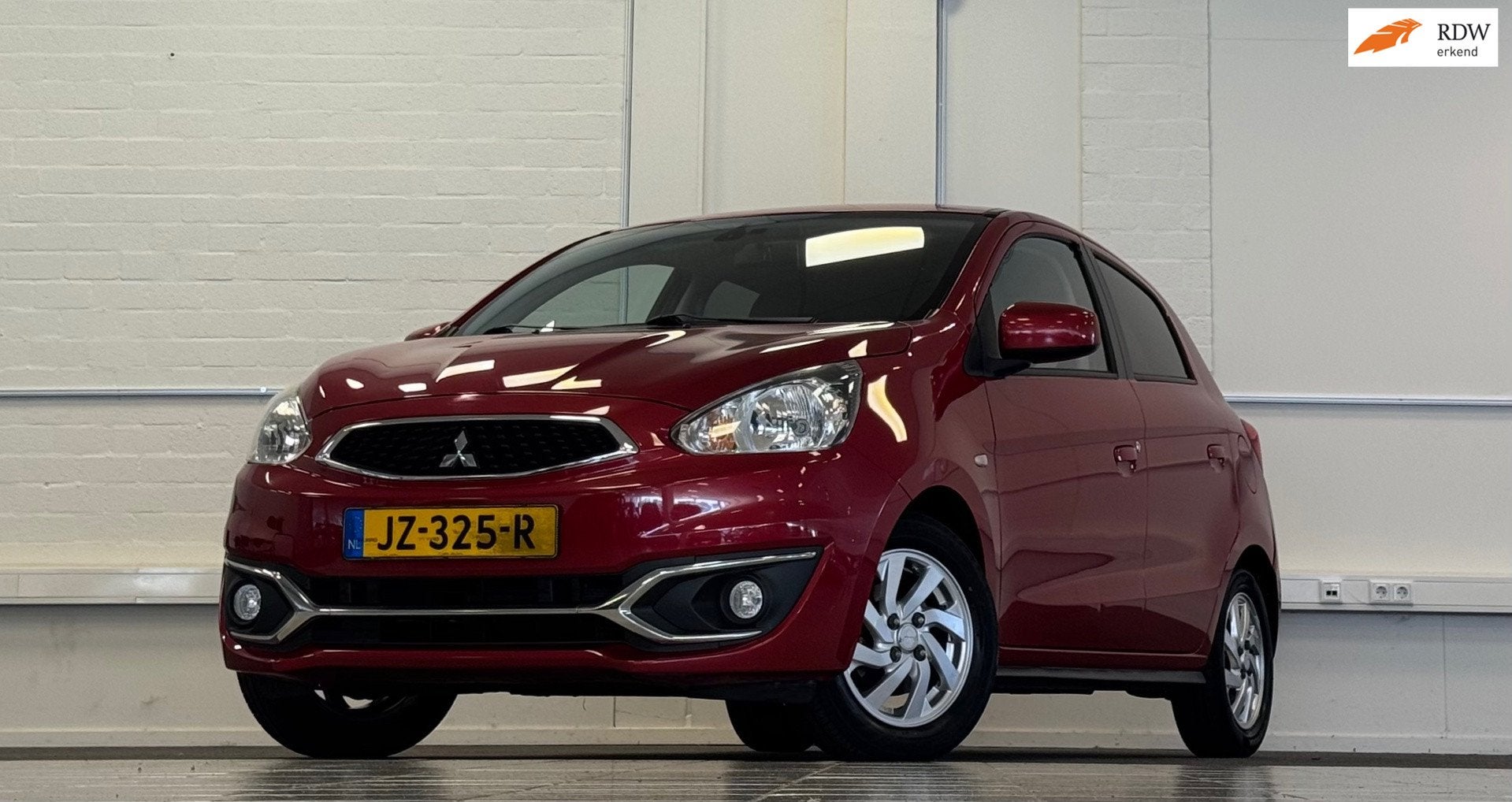 Mitsubishi Space Star 1.0i Intense Automaat 1e Eigenaar Deal, Auto's, Dealer onderhouden, Stof, Gebruikt, 840 kg