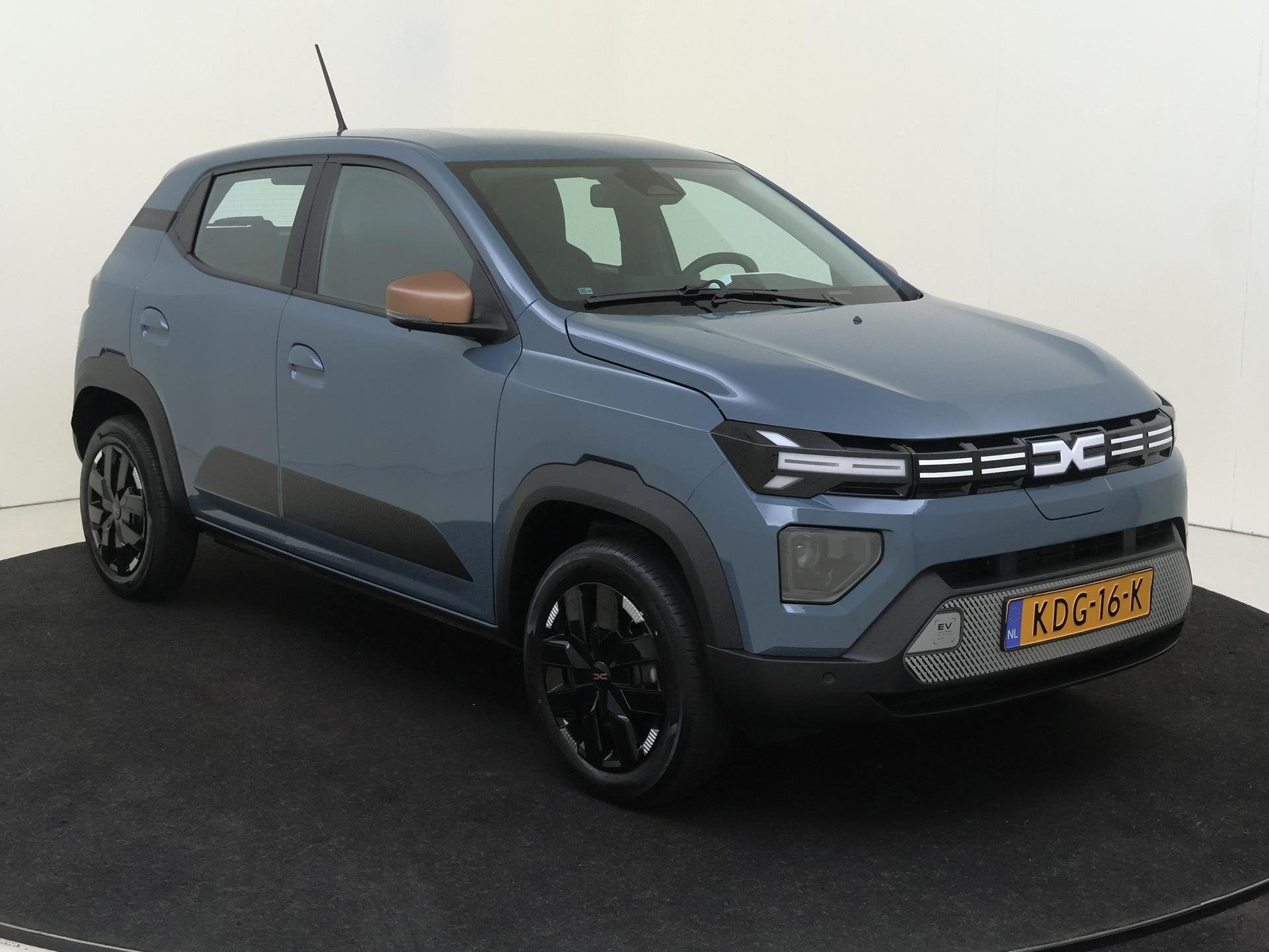 Dacia Spring Expression 70 24.3 kWh Pack Citi | Pack Power |, Auto's, Dacia, 970 kg, Stof, Origineel Nederlands, 270 min