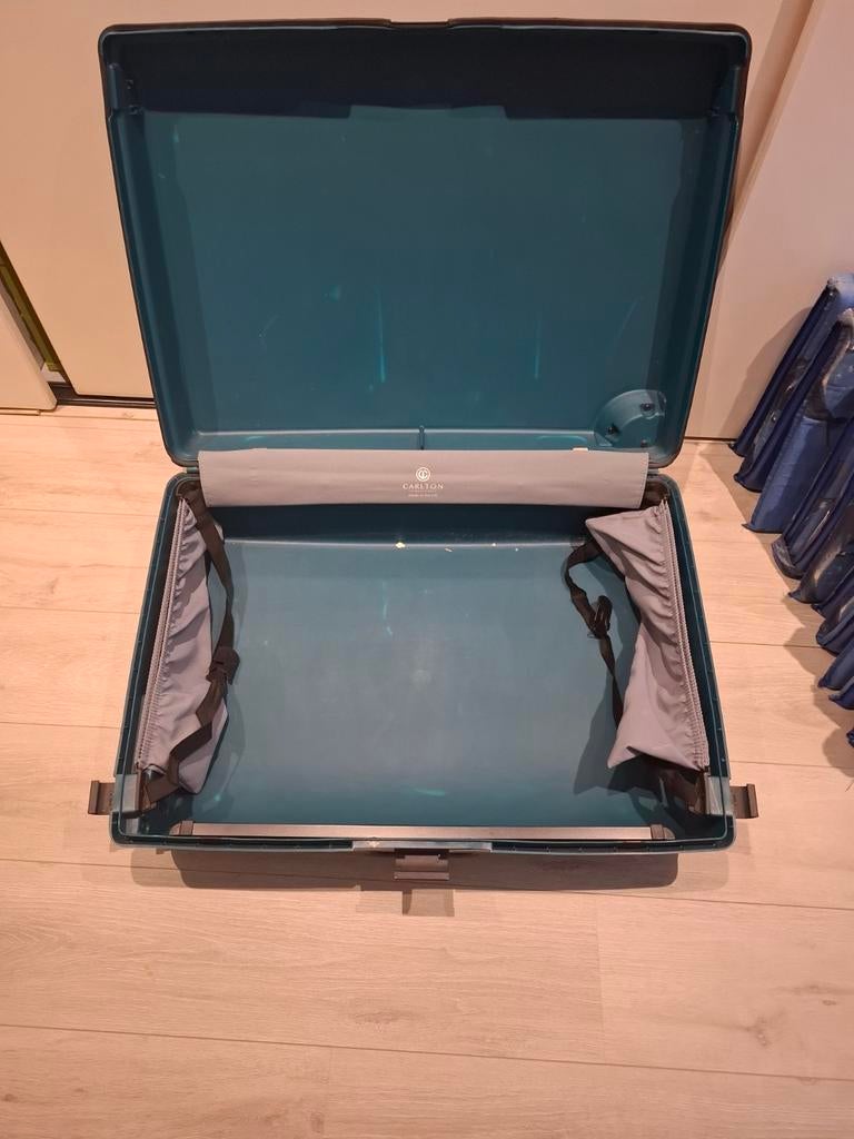 Reiskoffer Carlton, Sieraden, Tassen en Uiterlijk, Koffers, Wieltjes, Gebruikt, Hard kunststof, 45 tot 55 cm