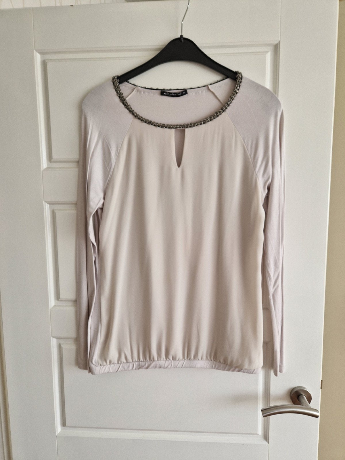 Te koop beige damesshirt, merk Expresso, maat M, Maat 38/40 (M), Expresso, Beige, Ophalen of Verzenden