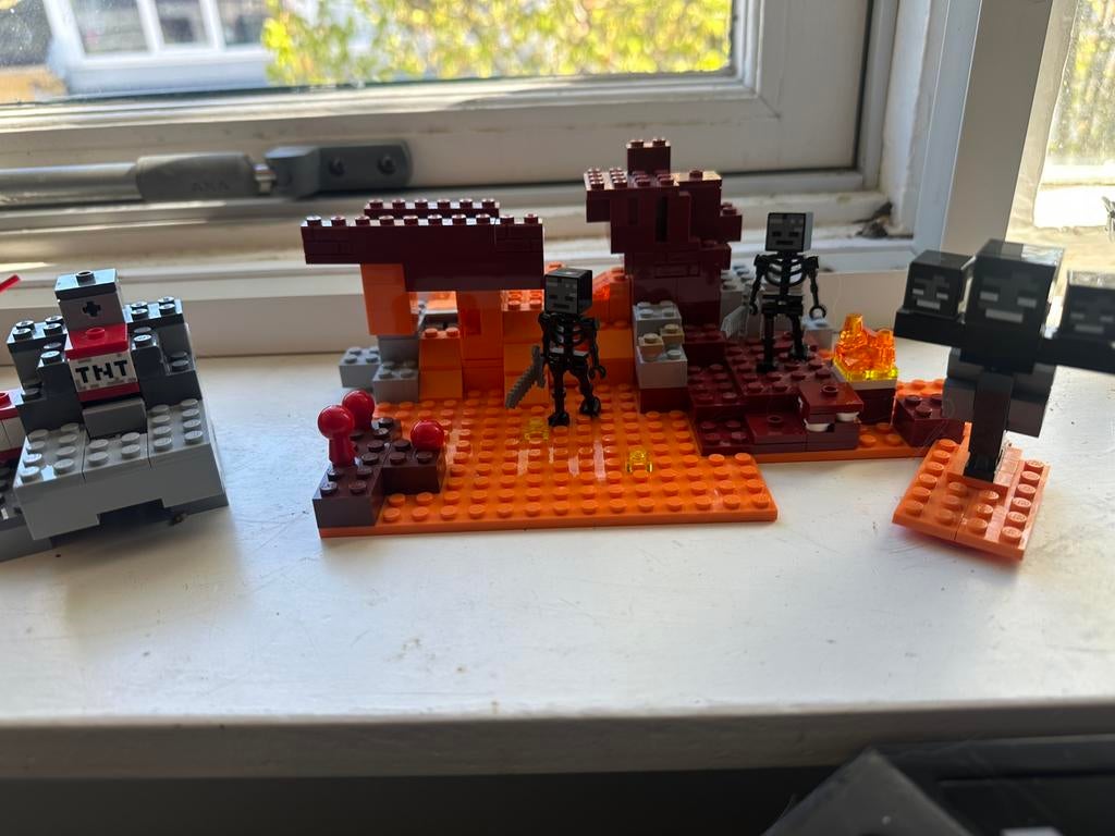 Lego minecraft 21126, Ophalen of Verzenden, Zo goed als nieuw, Overige merken
