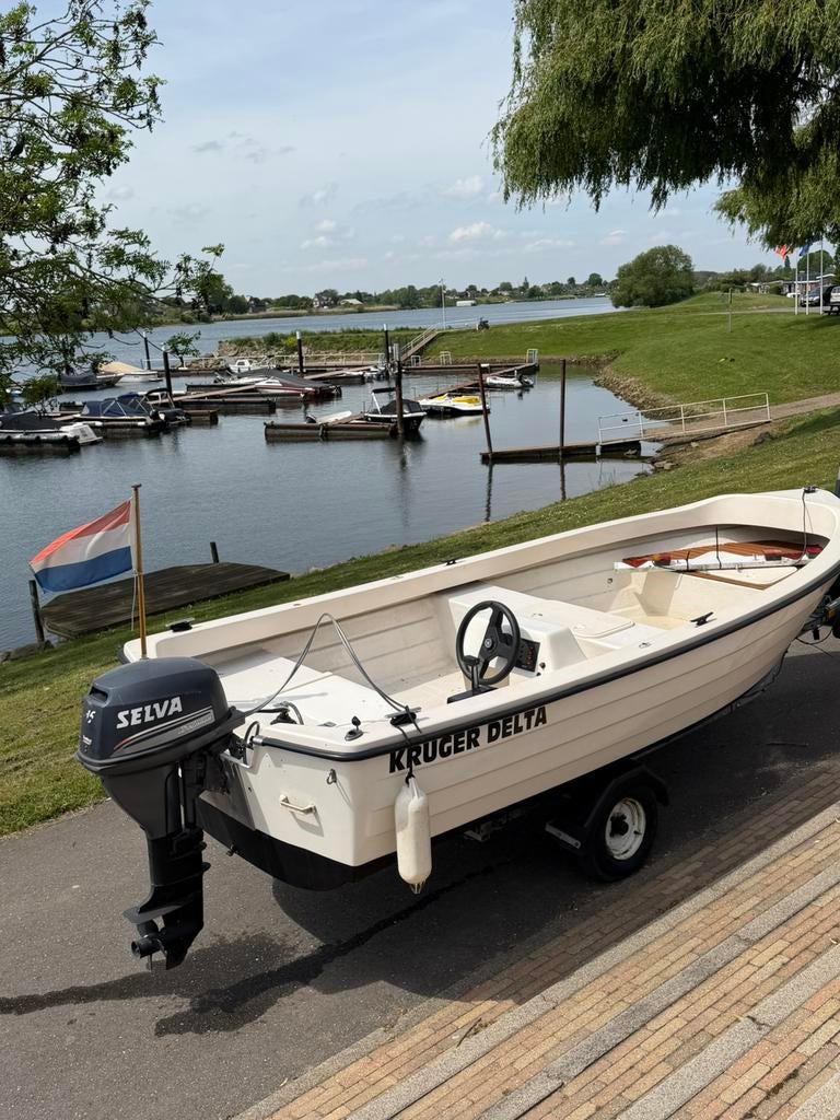 Kruger 420 selva 15pk 4 takt en trailer koopje € 2950,-