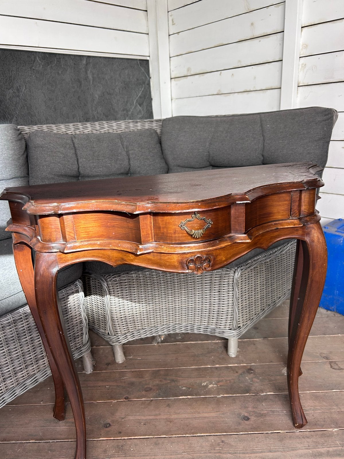 Antieke houten sidetable met lade, Antiek en Kunst, Antiek | Meubels | Tafels, Ophalen