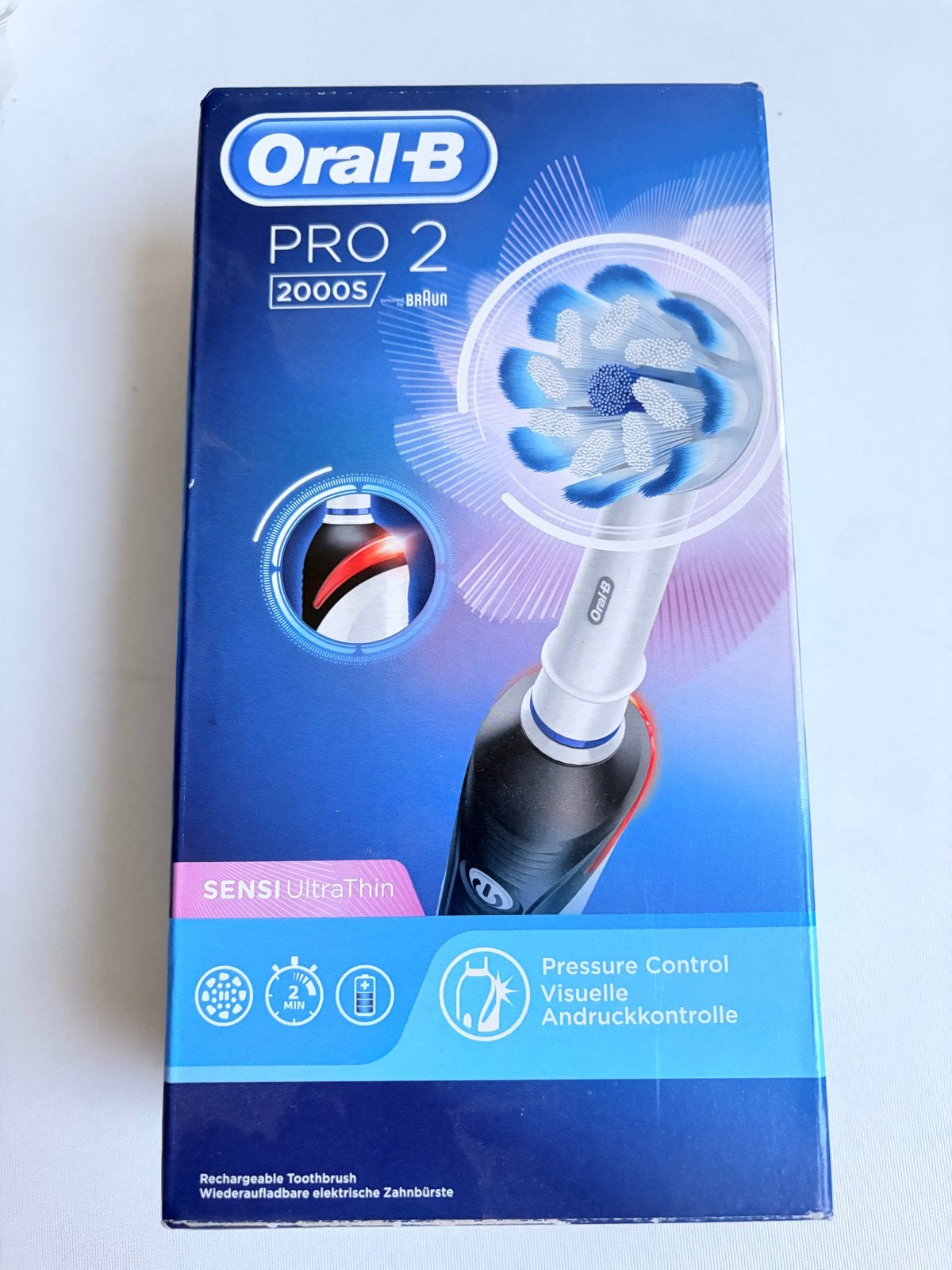 Oral-B Pro 2 2000S Elektrische Tandenborstel - Nieuw, Ophalen of Verzenden, Nieuw, Tandenborstel