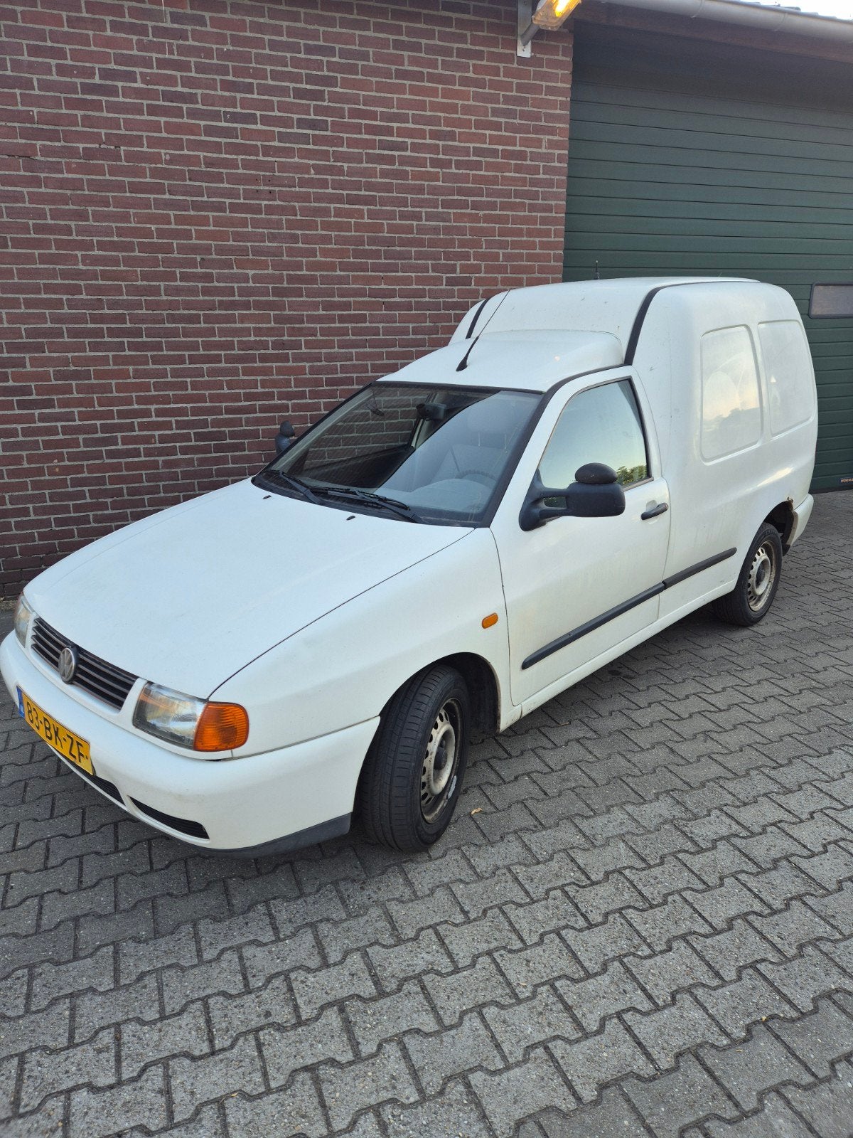 Volkswagen Caddy 1.9 SDI 47KW 500 2004, Auto's, Bestelauto's, Voorwielaandrijving, 64 pk, 4 cilinders, Volkswagen