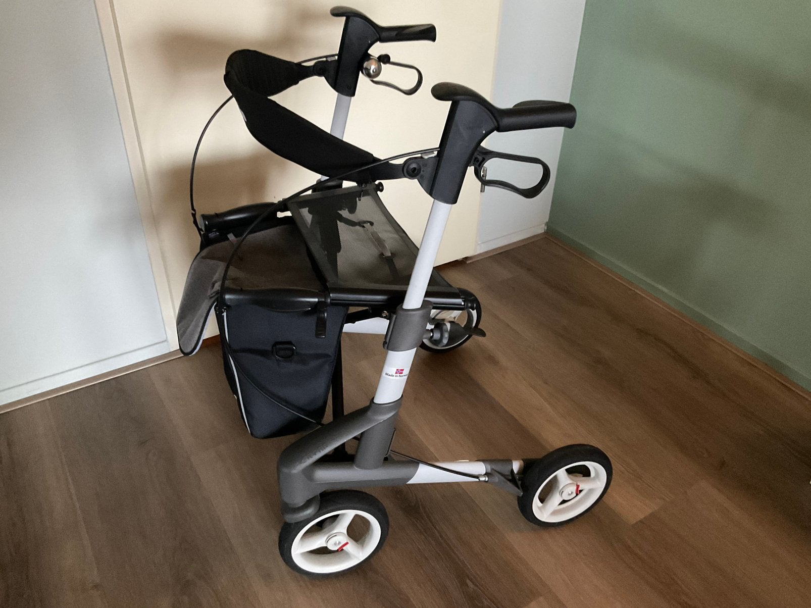 Topro Troja 5G Lichtgewicht Rollator Als nieuw, Diversen, Rollators, Zo goed als nieuw, Lichtgewicht, Ophalen