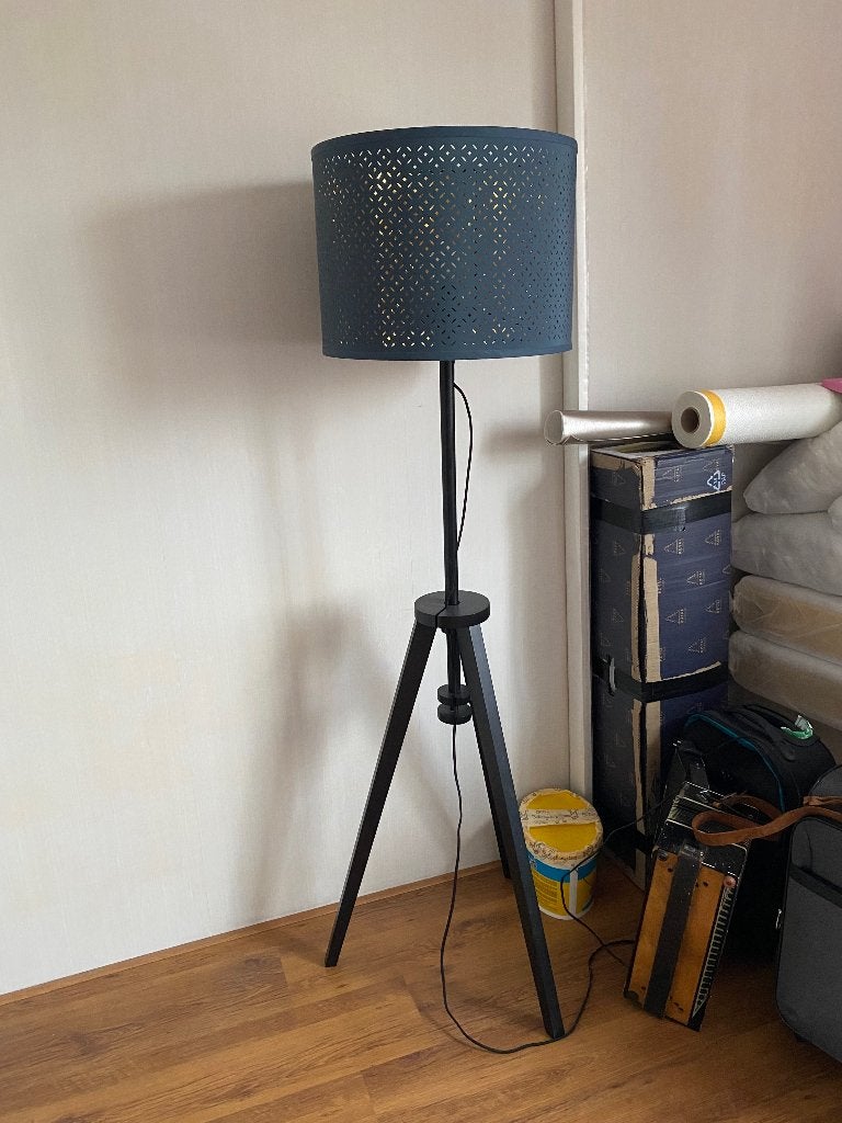 IKEA staande lamp, Huis en Inrichting, Lampen | Vloerlampen, Ophalen, Zo goed als nieuw, 150 tot 200 cm