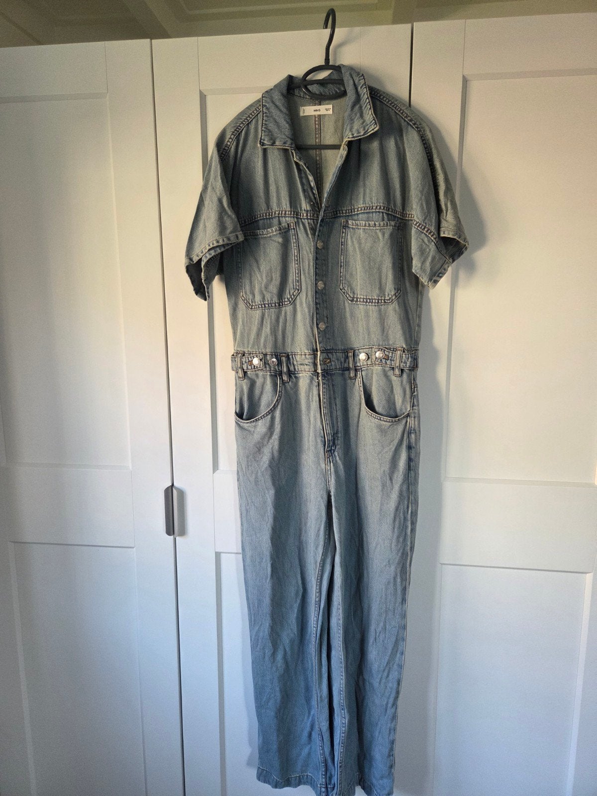 Mango Denim Jumpsuit Maat M, Kleding | Dames, Jumpsuits, Maat 38/40 (M), Mango, Zo goed als nieuw, Verzenden