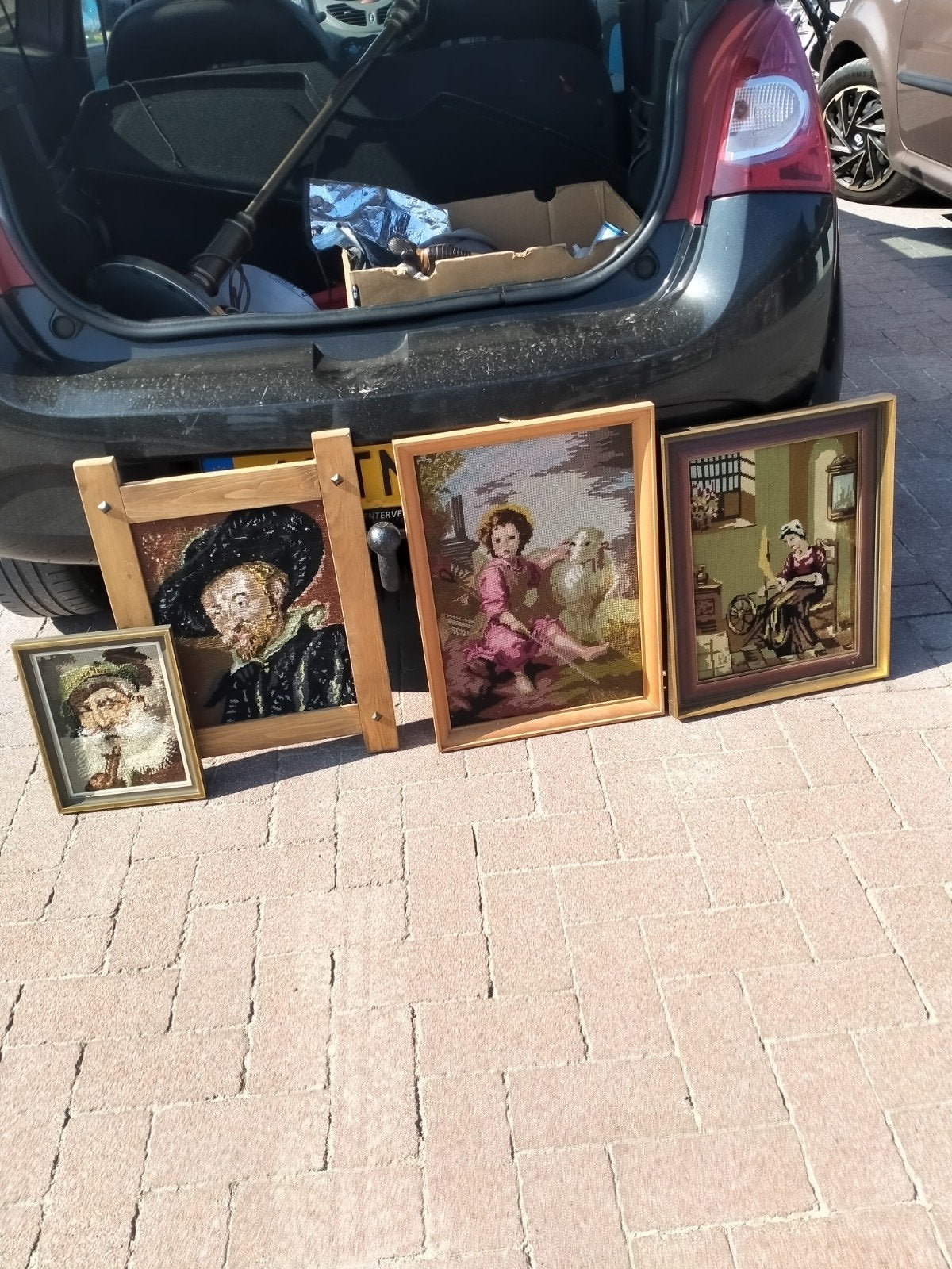 4 lijsten met borduursels, Ophalen of Verzenden