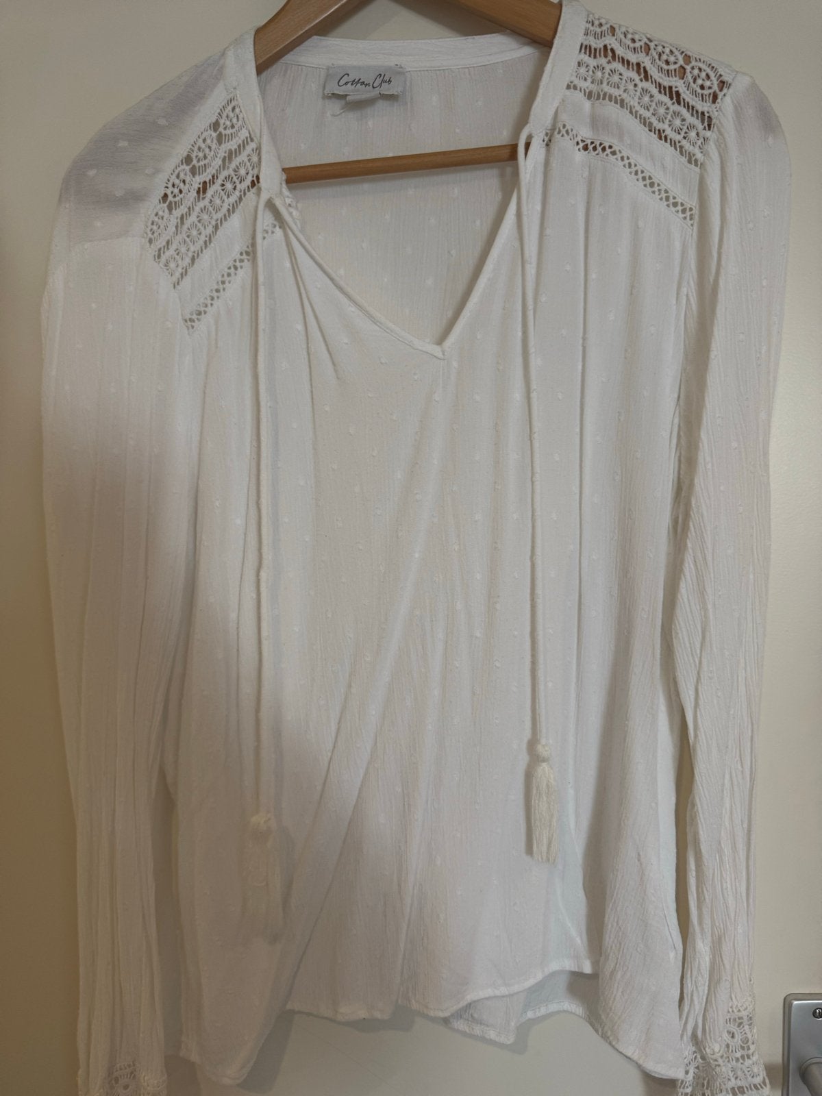 Witte blouse met kant en kwastjes - Cotton Club maat L, Ophalen of Verzenden, Zo goed als nieuw, Maat 42/44 (L), Wit