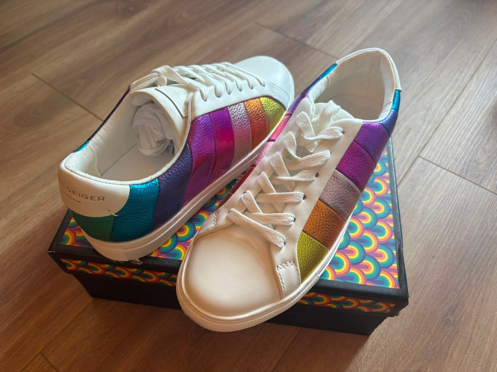 Kurt Geiger London Lane Stripe Sneakers – Maat 40 – Nieuw, Ophalen of Verzenden, Nieuw, Overige kleuren, Sneakers of Gympen
