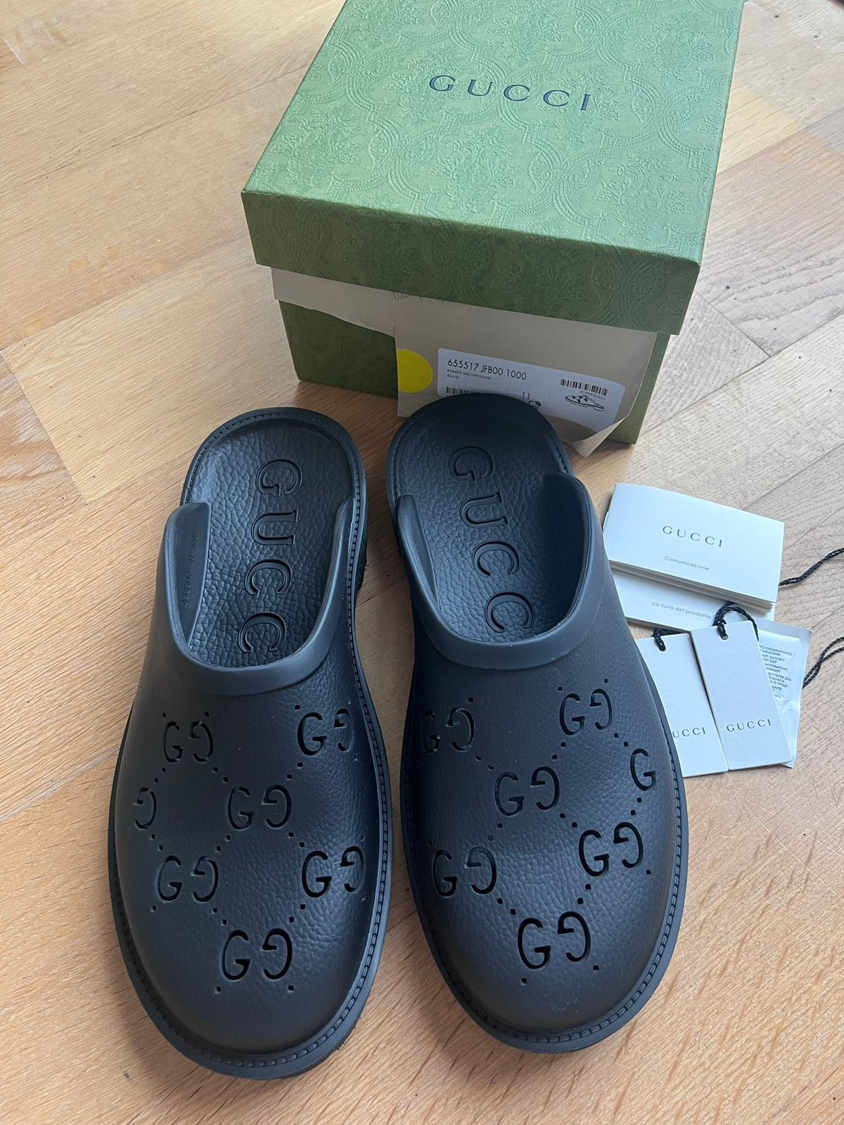 Gucci Black Perforated GG motief Rubber Sandals maat 45, Kleding | Heren, Schoenen, Sandalen, Zwart, Nieuw, Ophalen of Verzenden