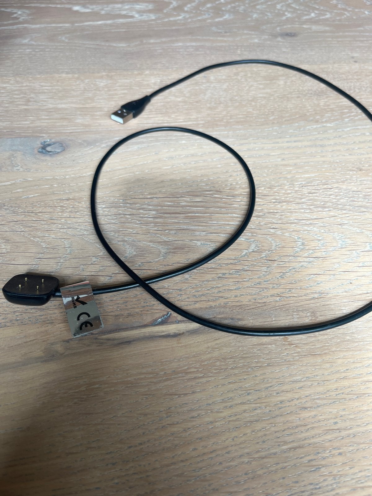 Oplader voor Fitbit Sense 2, Ophalen of Verzenden, Zo goed als nieuw, Zwart, Android