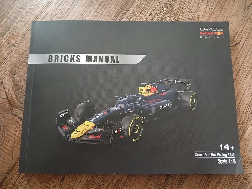 Rastar Red Bull 1:8 (afstandbestuurbaar), Ophalen of Verzenden, Zo goed als nieuw, 1:5 t/m 1:8, Overige typen