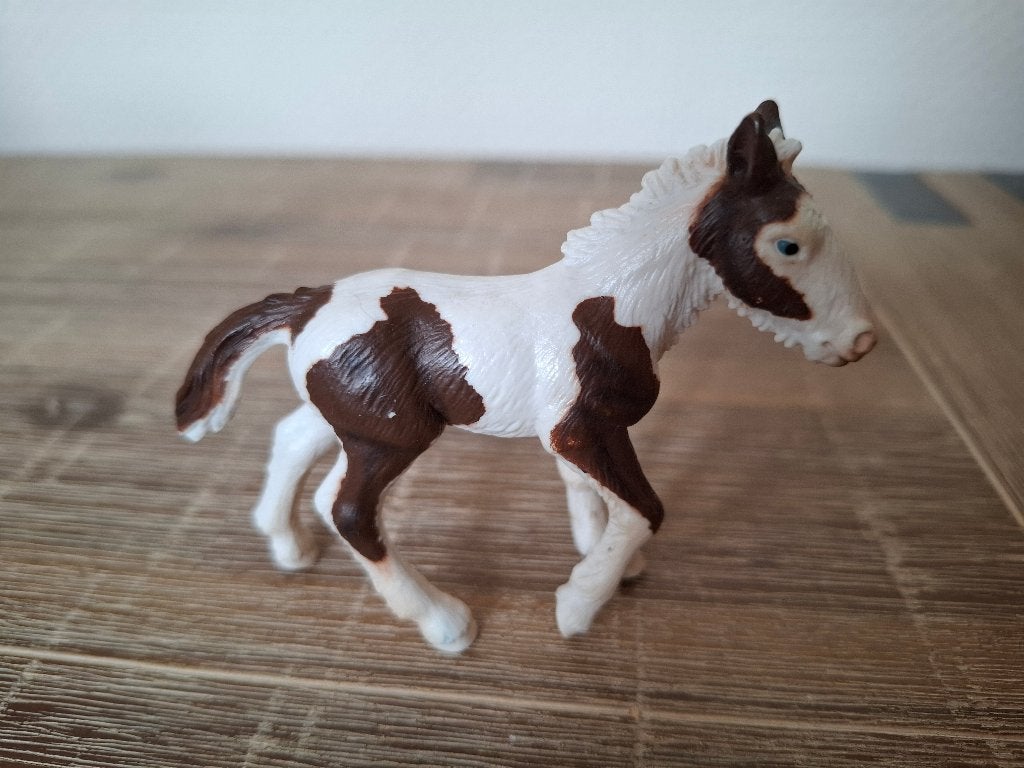 Schleich 13295 Tinker veulen paard uit 2004, Verzamelen, Ophalen of Verzenden, Zo goed als nieuw